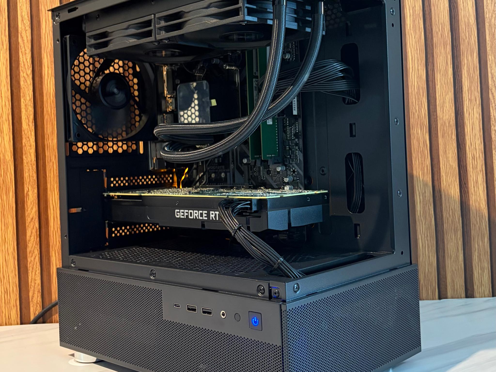 RTX 2080 SUPER | RYZEN 5 3600 | 16GB DDR4 | 500GB SSD | 240MM | 650W