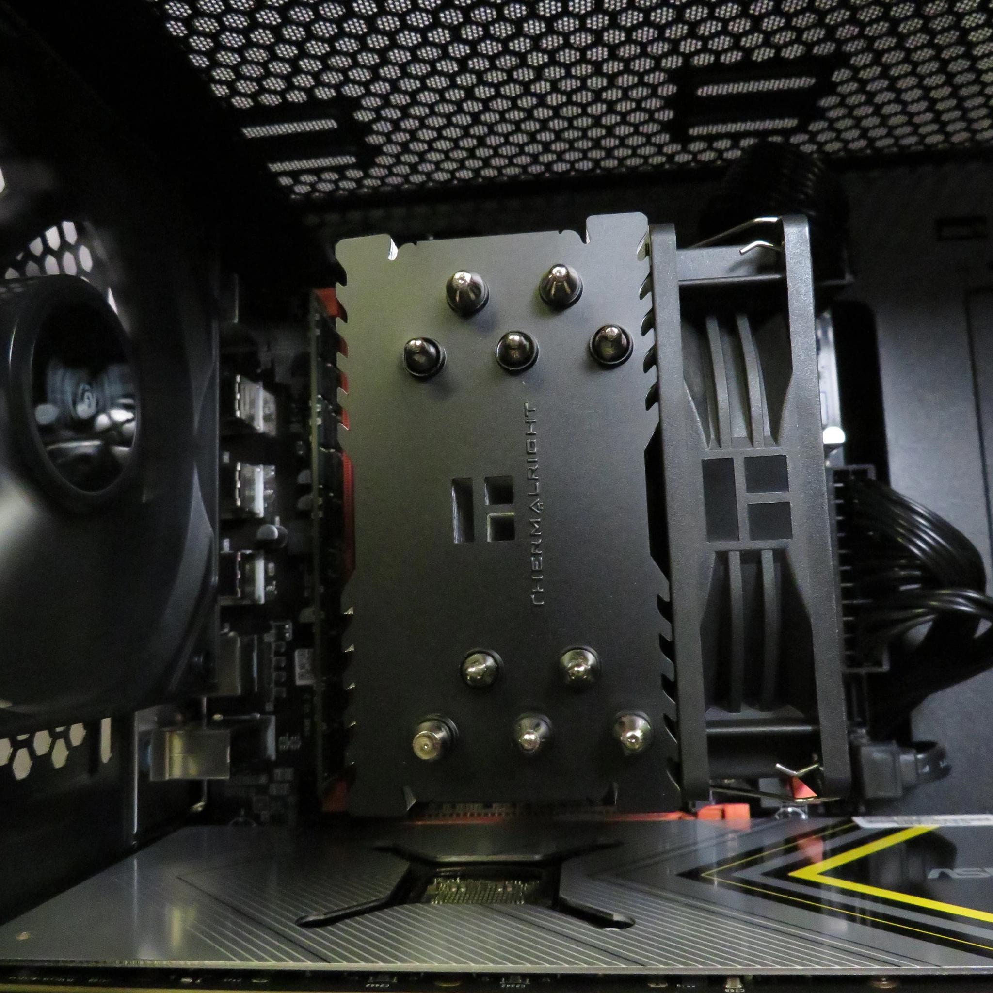 Entry Level Gamer! RX 5700 XT + Intel Xeon E5 2680 V4 + 32 GB DDR4 + 1 TB SSD
