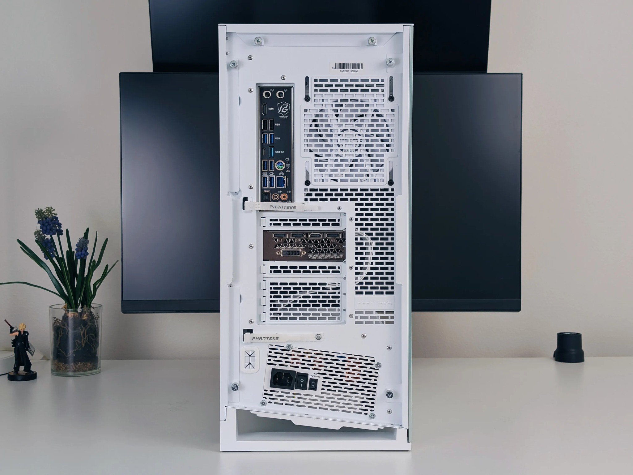 Ryzen 7 3800X, GTX 1070, 32GB, 2TB NVME, Phanteks NV5, D-RGB Kit, Windows 11