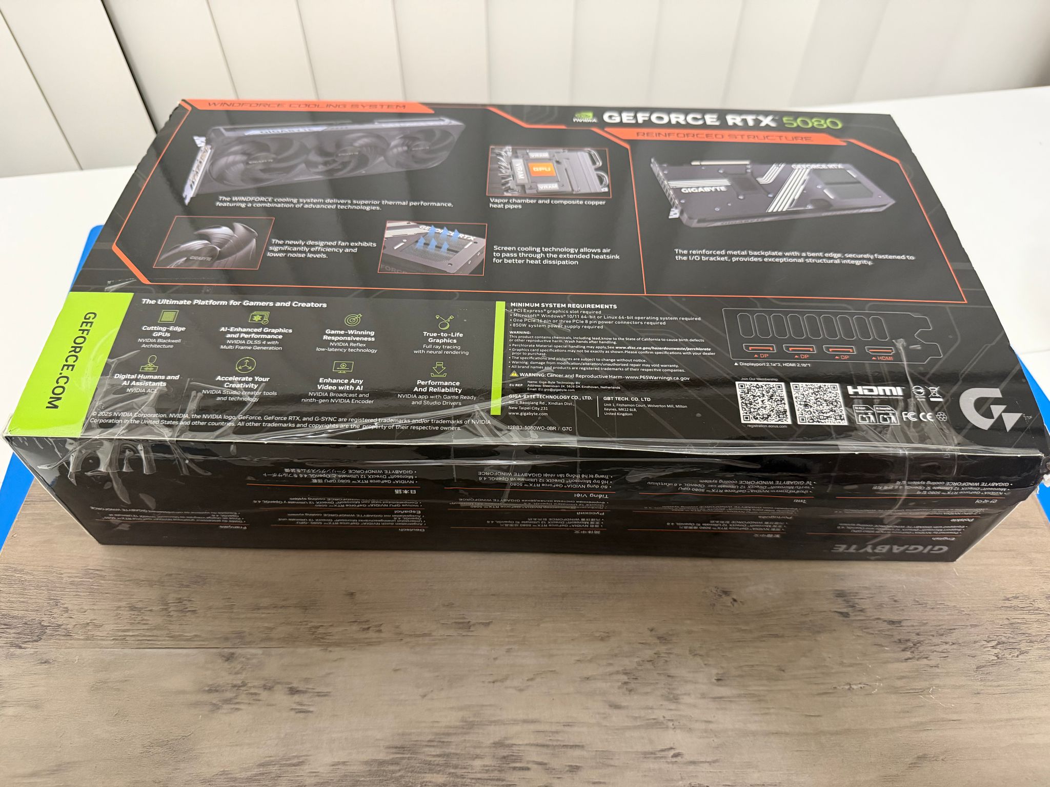 GIGABYTE GeForce RTX 5080 WINDFORCE SFF 16G