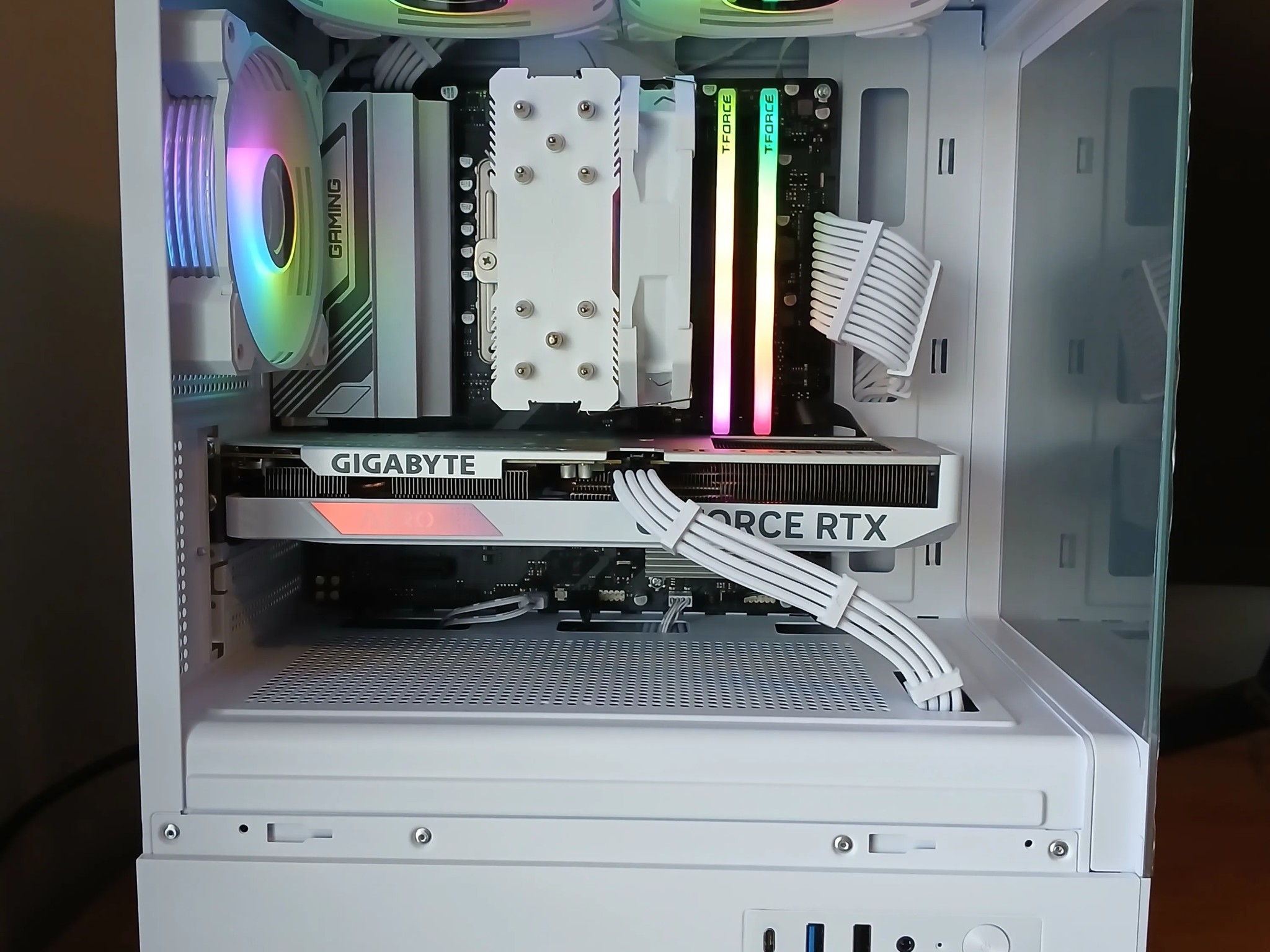 RTX 4060 | Ryzen 5 7500F | 32GB DDR5 RAM