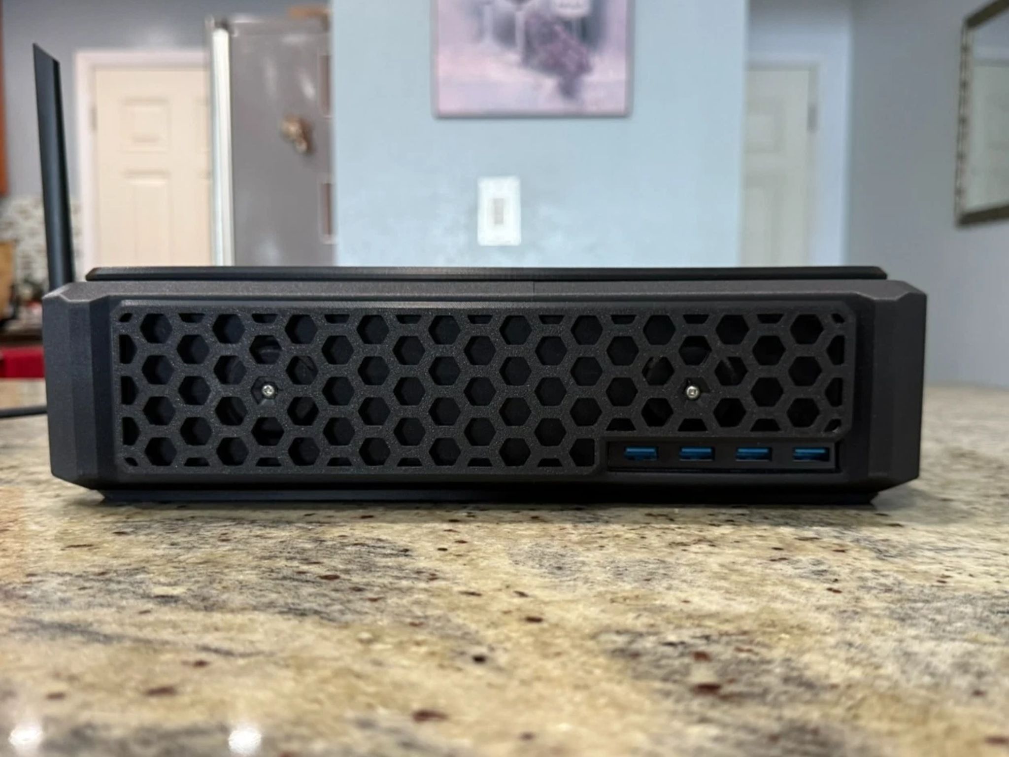 BC-250 Custom SFF Gaming Console Steam Machine Running Bazzite OS 16GB OC