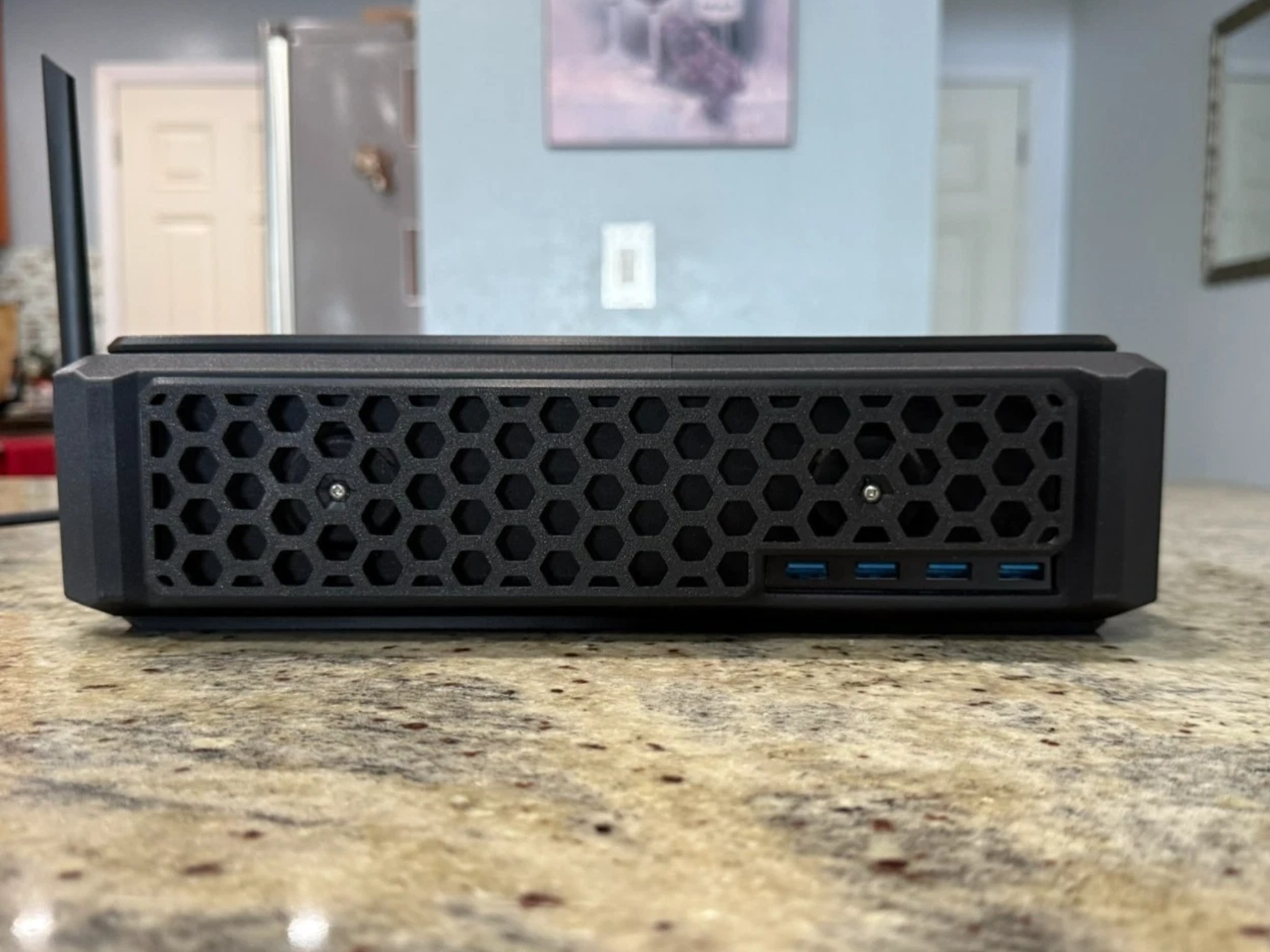 BC-250 Custom SFF Gaming Console Steam Machine Running Bazzite OS 16GB OC