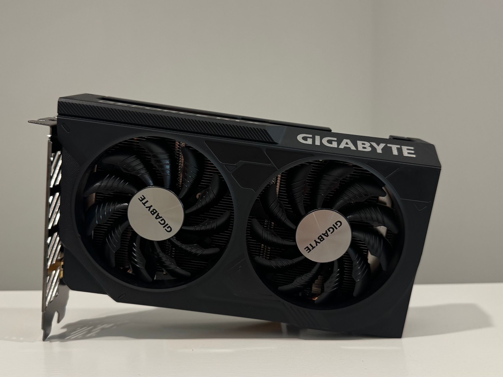 GIGABYTE WINDFORCE OC GeForce RTX 4060
