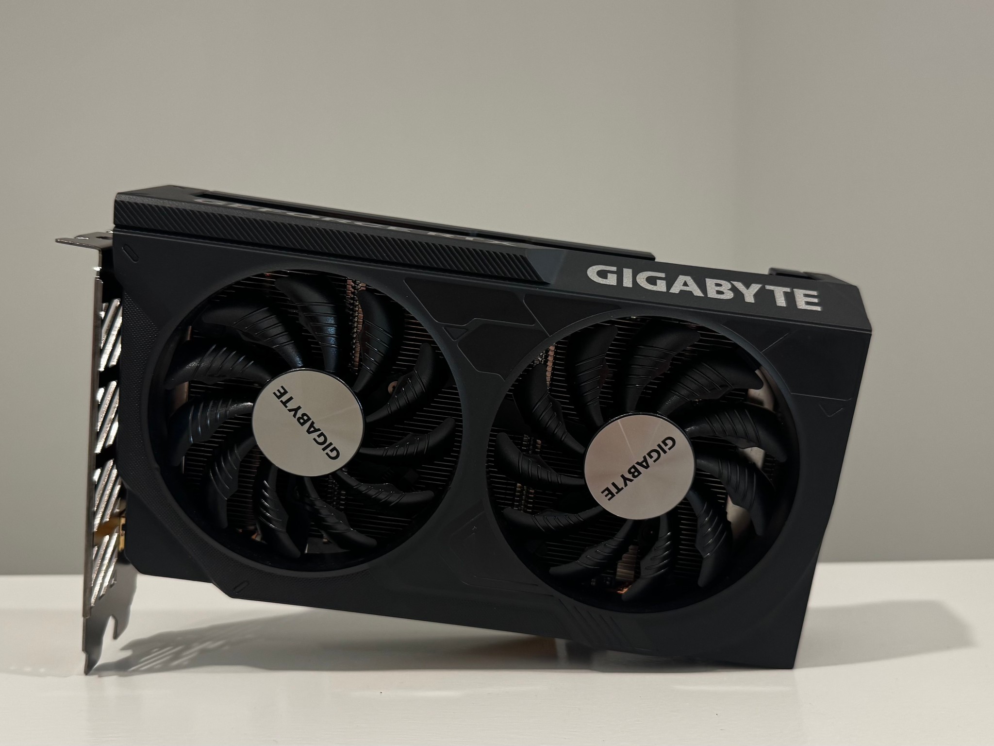 GIGABYTE WINDFORCE OC GeForce RTX 4060