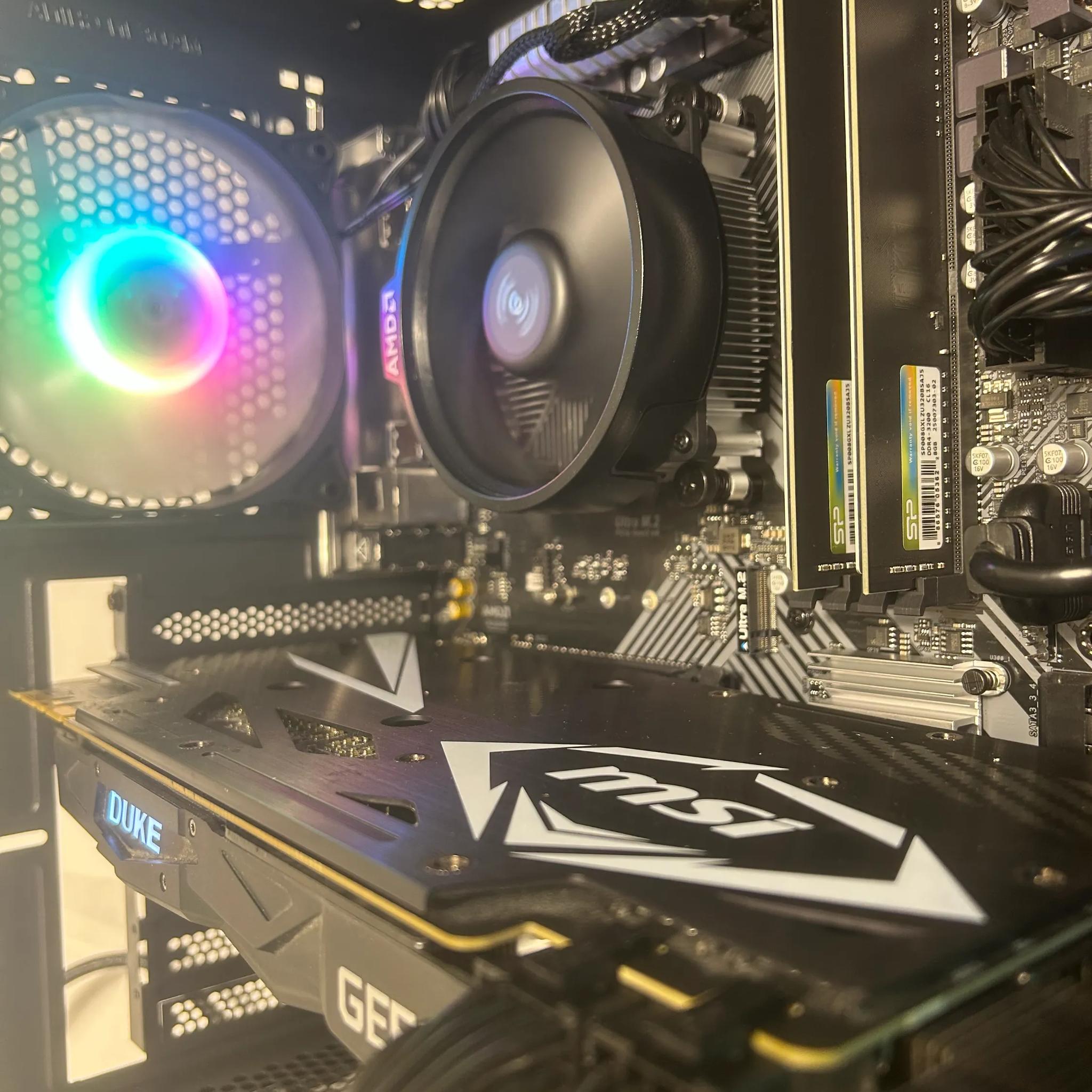 🔥Valcano Peak V2🔥 Gaming PC Ryzen 5 2600 | GTX 1080 Ti | 16GB DDR4
