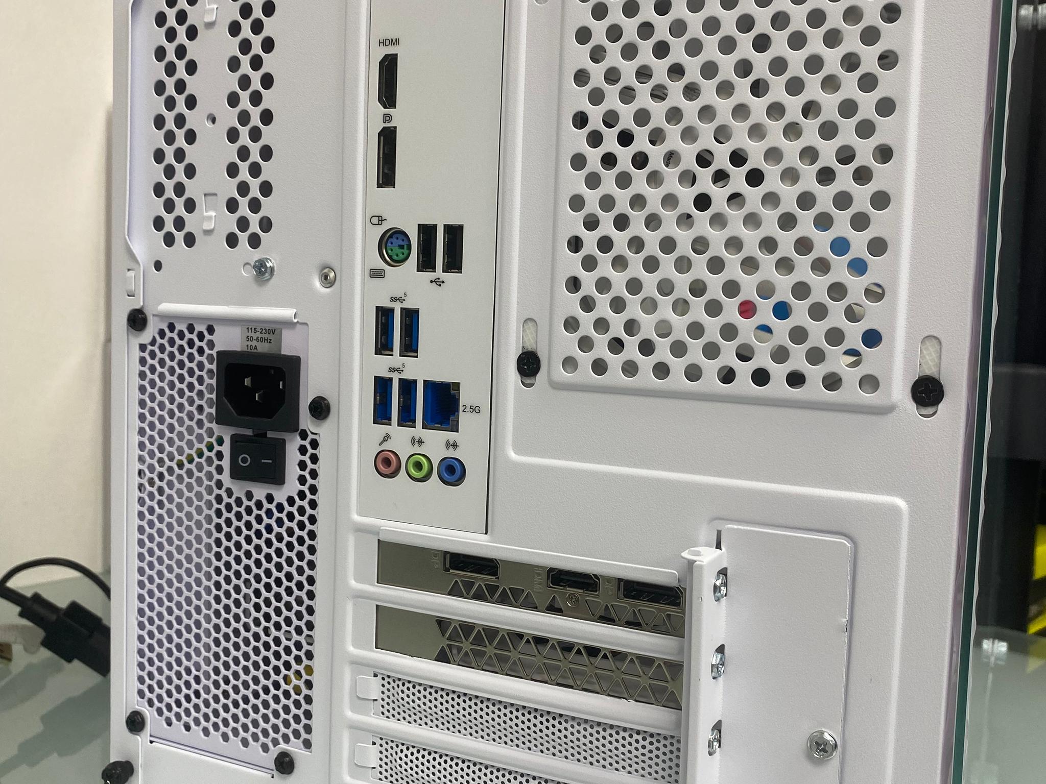 💝 Ryzen 5 5500 / 16 GB / 1TB / RX580 - Pink Cables