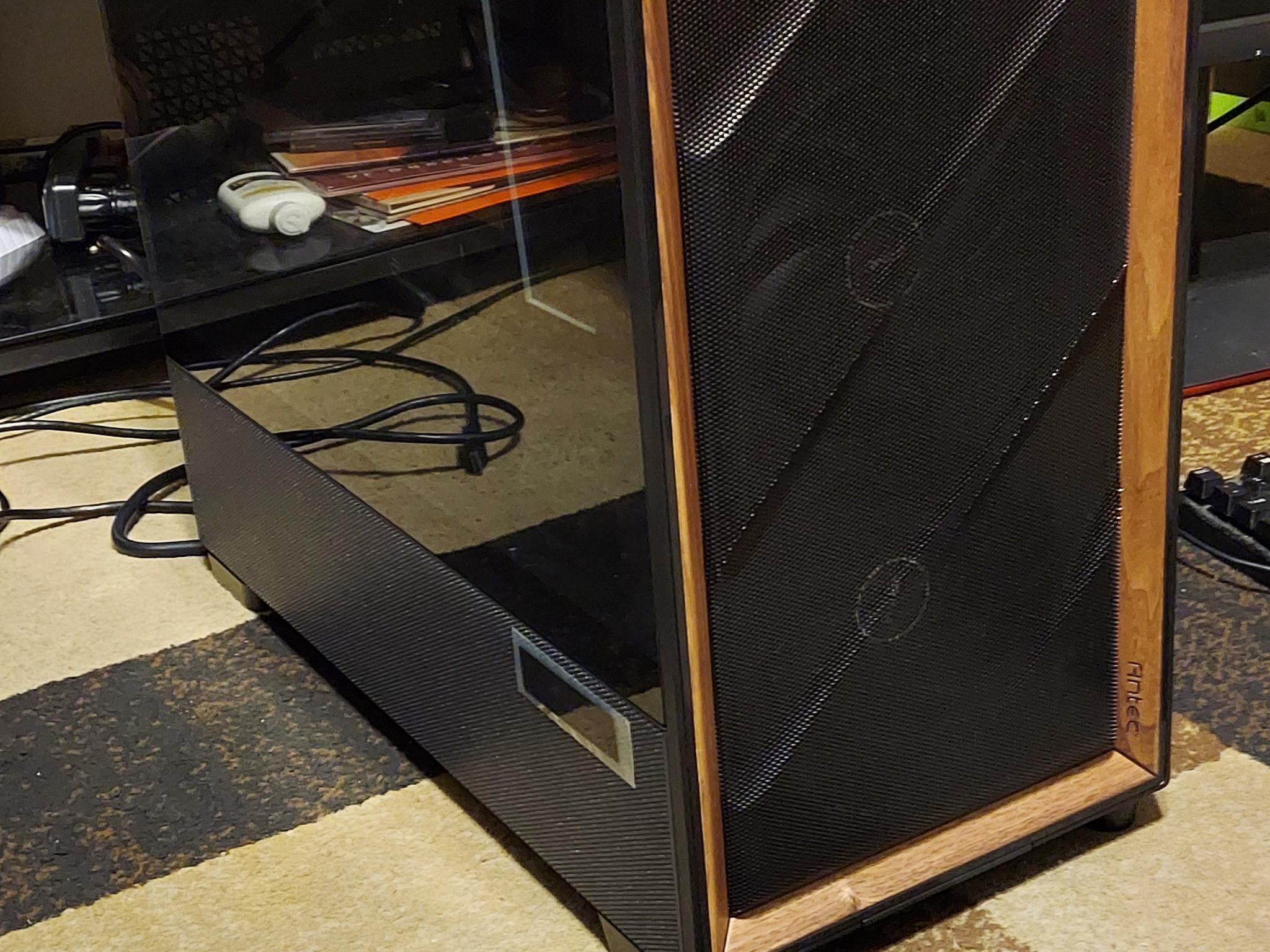 Creator Extreme Ryzen 9950X3D/RTX 5090 Workstation PC