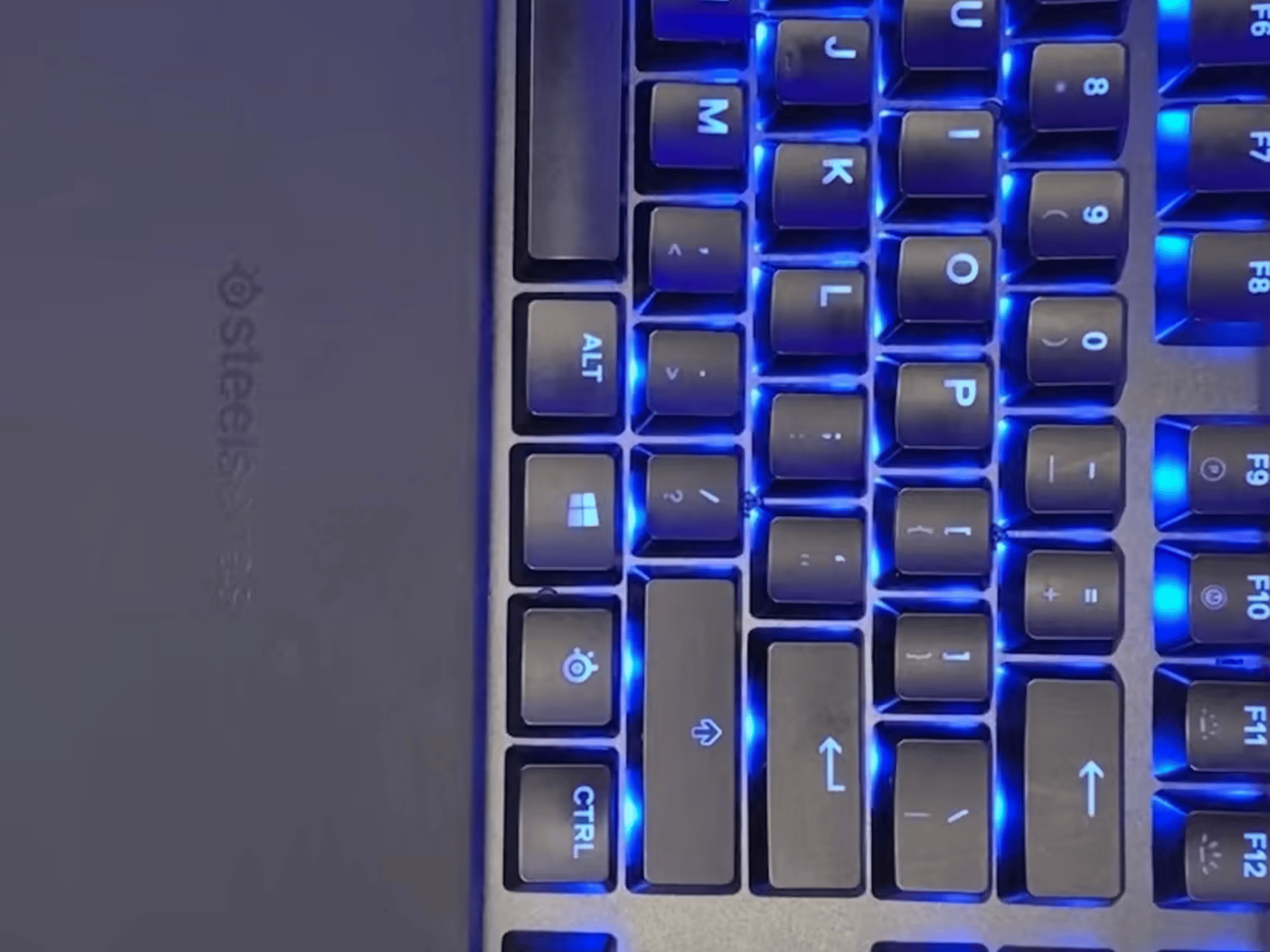 SteelSeries Apex 5 Gaming Mechanical Keyboard