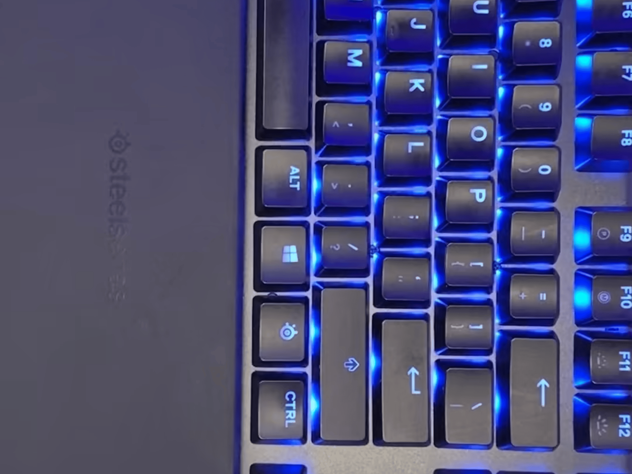 SteelSeries Apex 5 Gaming Mechanical Keyboard