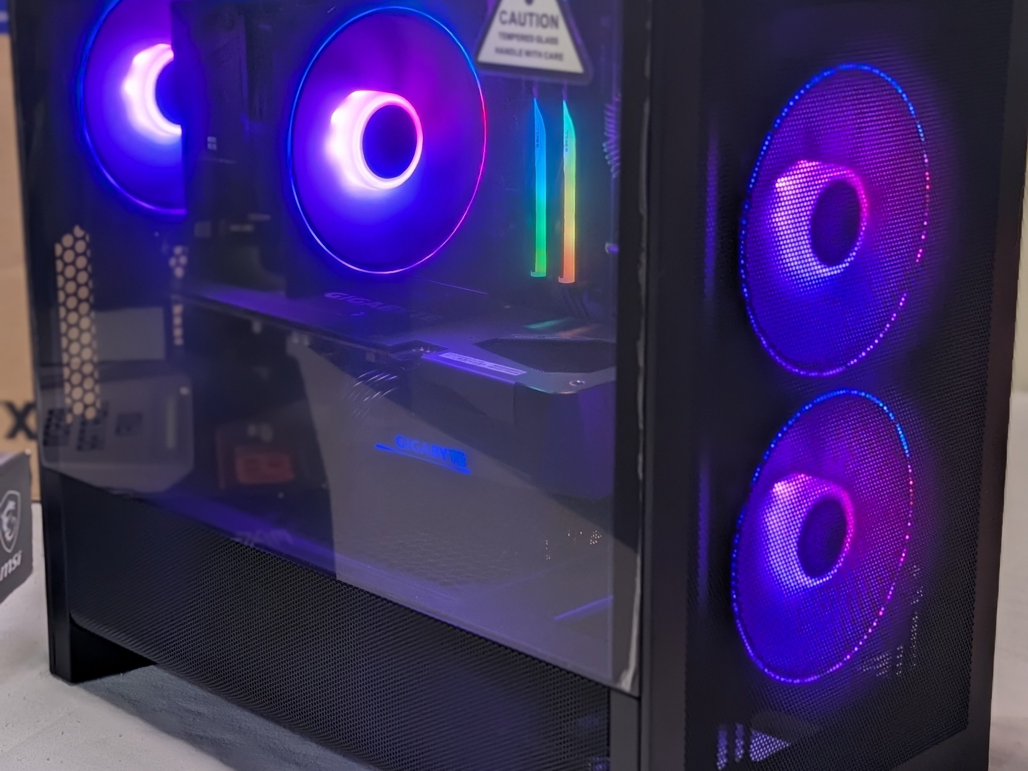 RYZEN 7600 | RX7600 | 32GB DDR5 | 1TB | WIFI | Windows11Pro