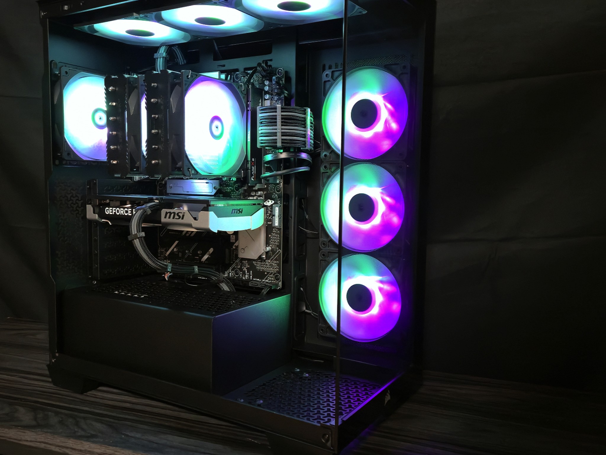 Ryzen 5 9600X - RTX 5060 Ti 8GB - 32GB DDR5 6000 - 1TB Gen4 NVMe - Corsair 3500X - Custom