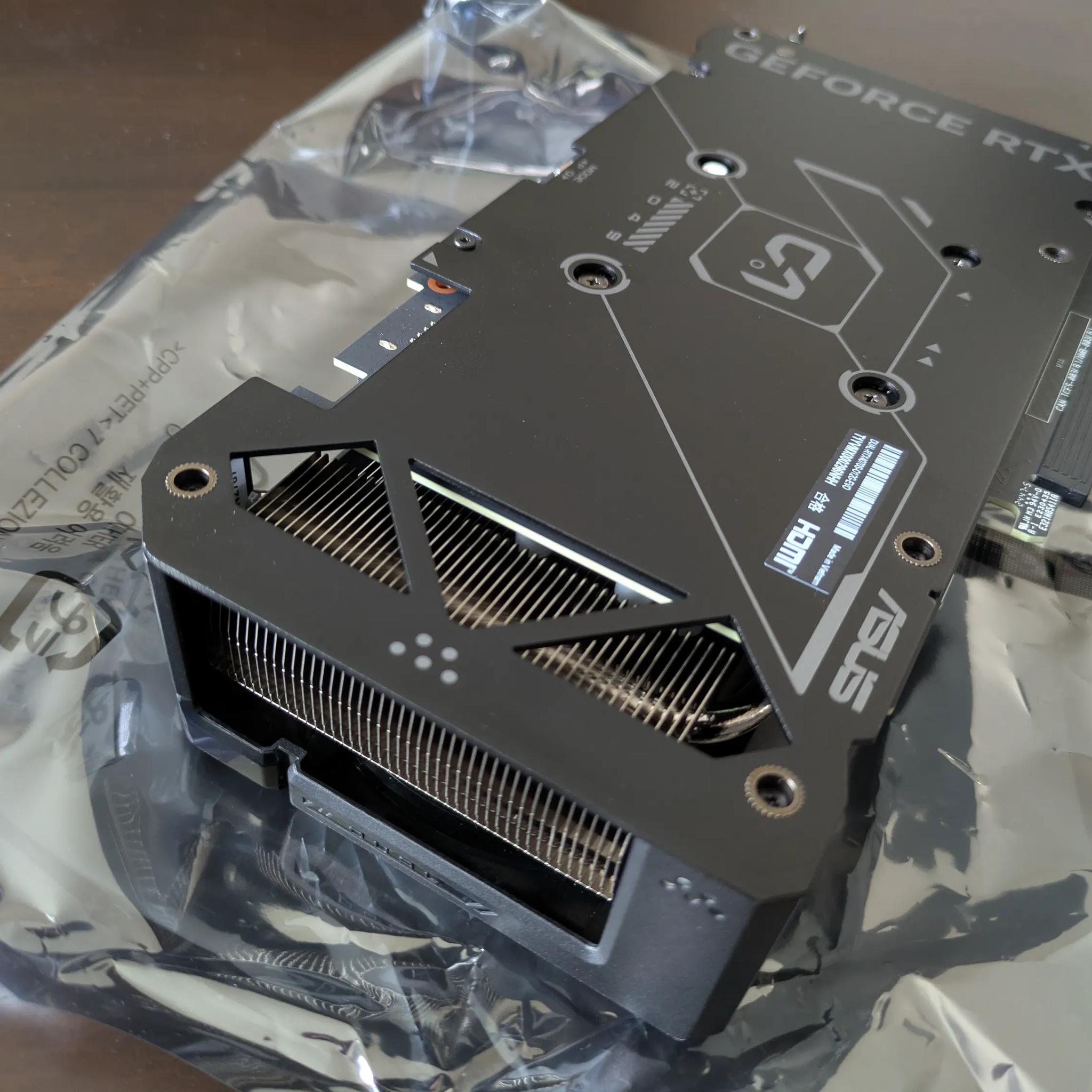 ASUS - Dual NVIDIA GeForce RTX 4070 Super EVO Overclock Edition