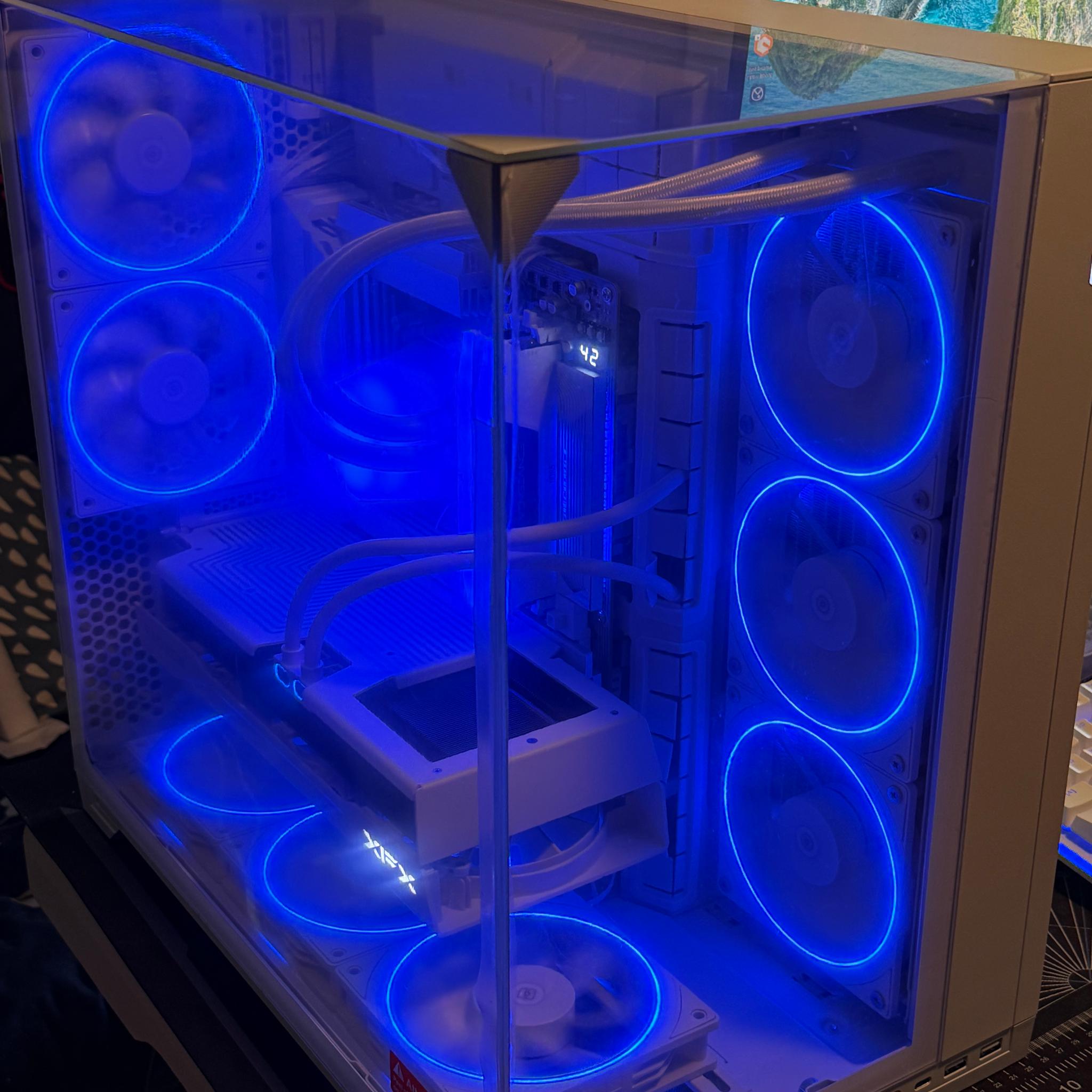 Premium Custom Gaming PC All White Build.  9800X3D and 9070XT XFX Swift