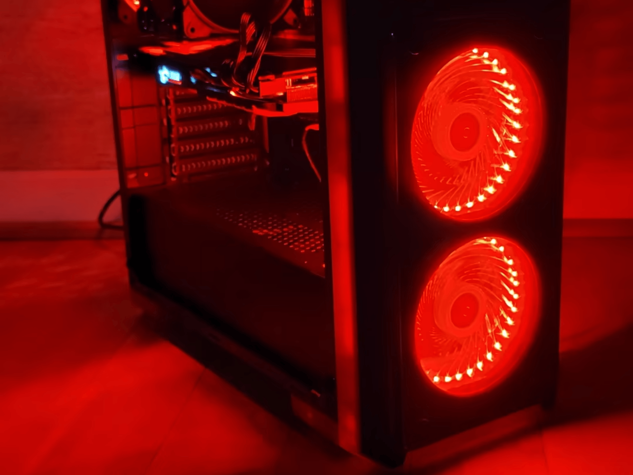 'Crimson Tower' Intel 10thGen i7 with Nvida 1070
