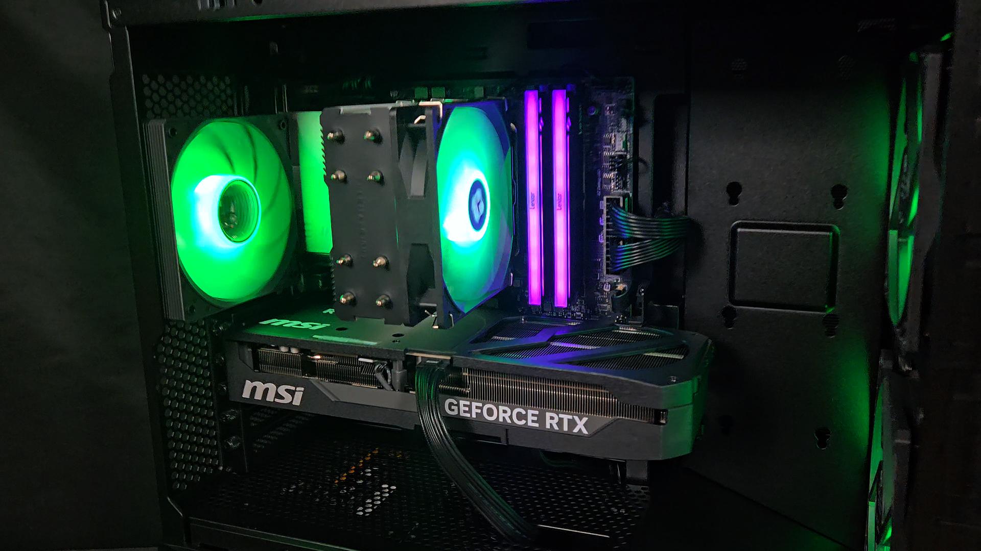 RTX 5080 - 9800X3D - 32GB DDR5 6000 - 2TB Gen4 NVMe - Custom