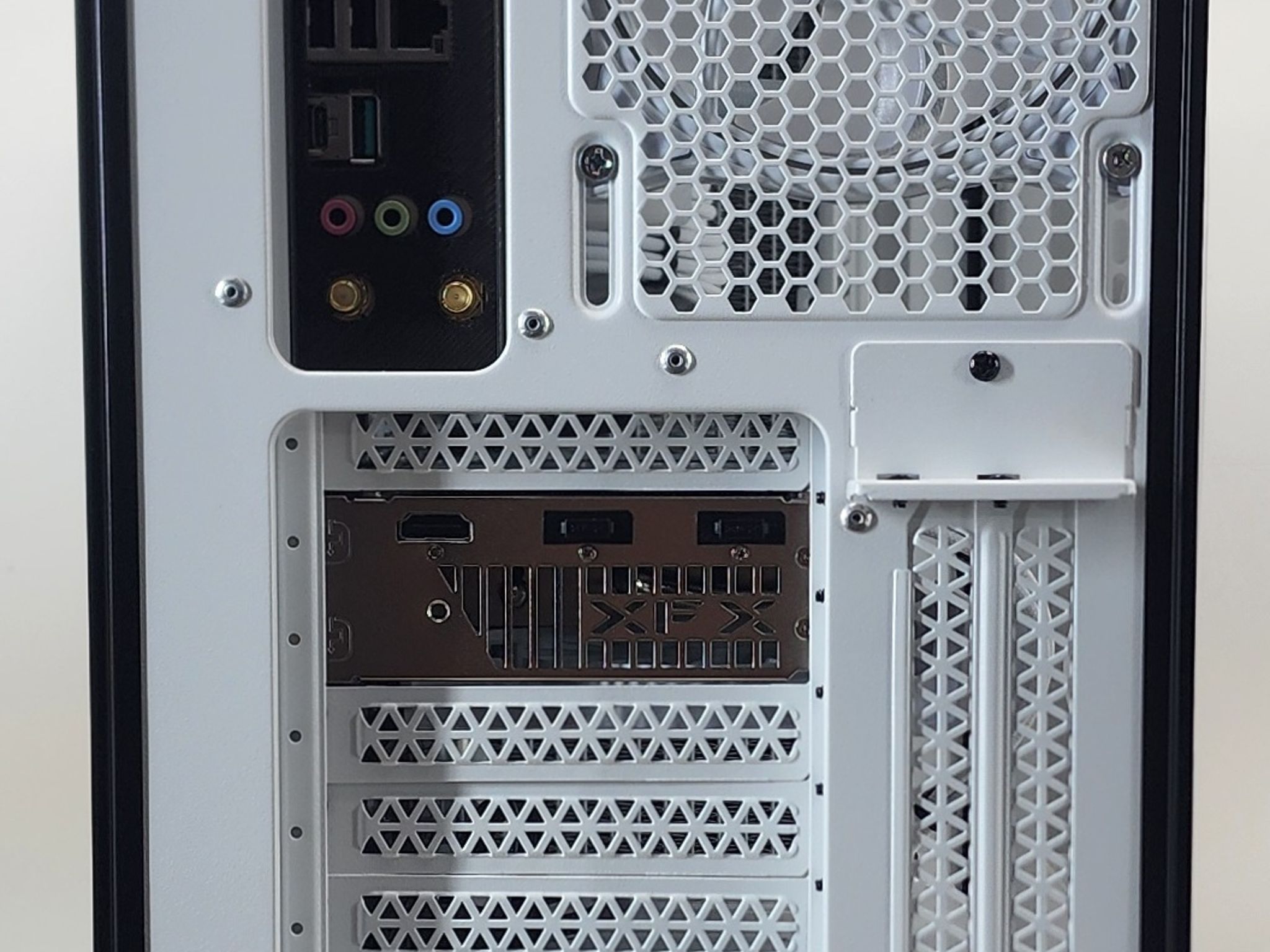 Gaming PC i7-13700KF 16GB RAM 1TB SSD RX 9060 XT 16GB Windows 11 Computer