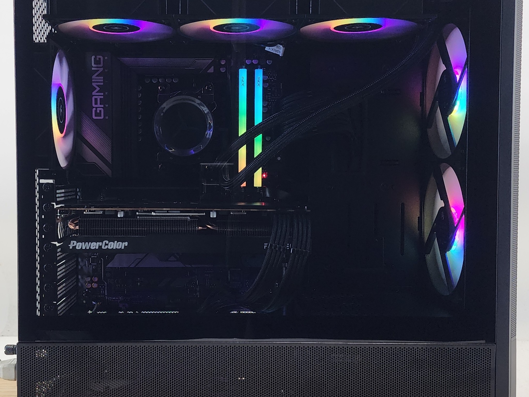 Gaming PC Ryzen 7 7800X3D 32GB RAM 1TB SSD RX 7800 XT 16GB Windows 11 Computer