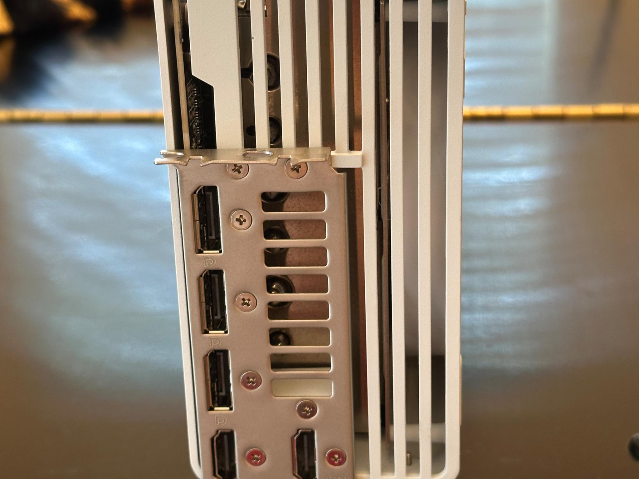 ASUS RTX 4090 White ROG Strix OC 24GB GDDR6X with original box