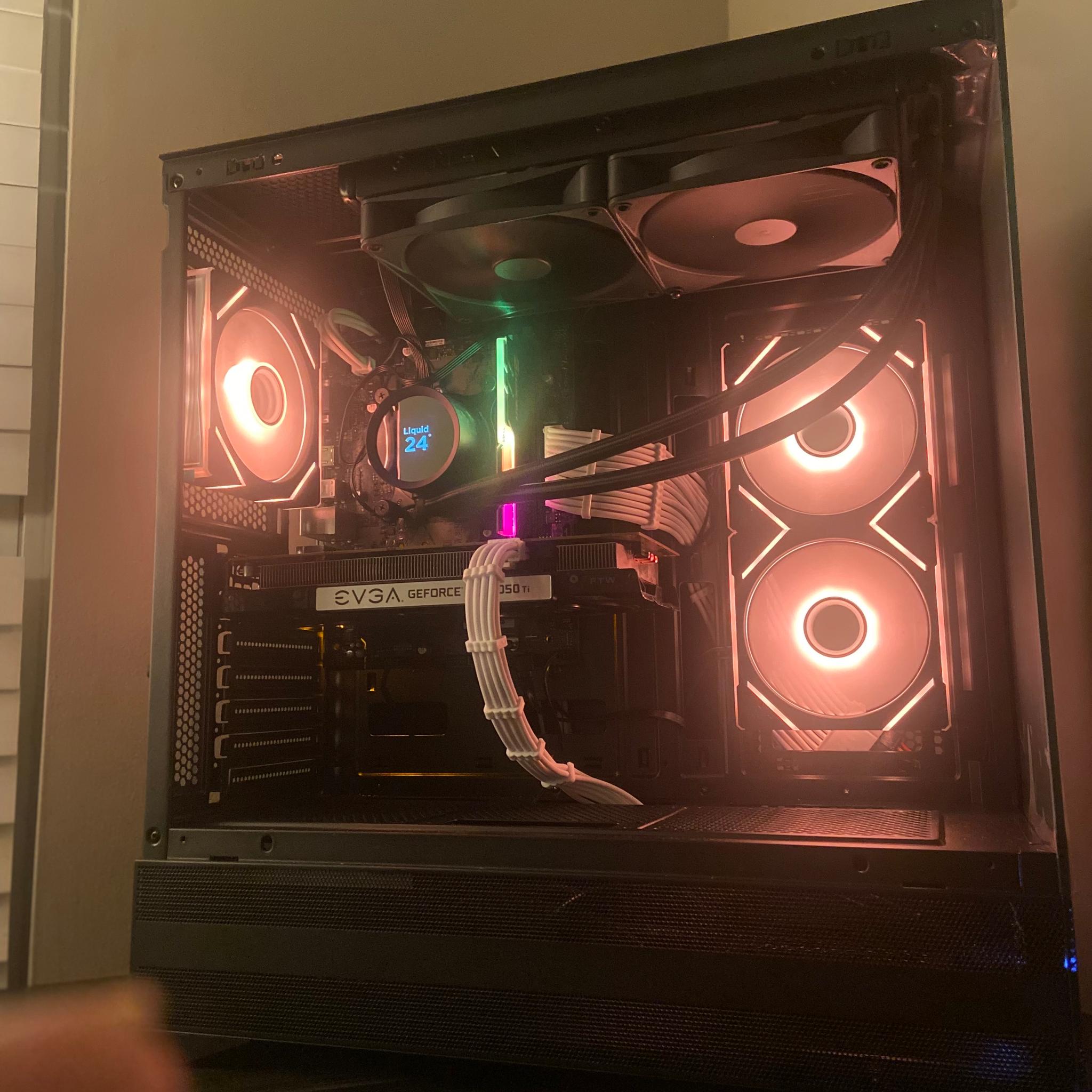 Gaming PC | GTX 1050 Ti | Intel I7 | RGB + LCD Screen | Ready to Use