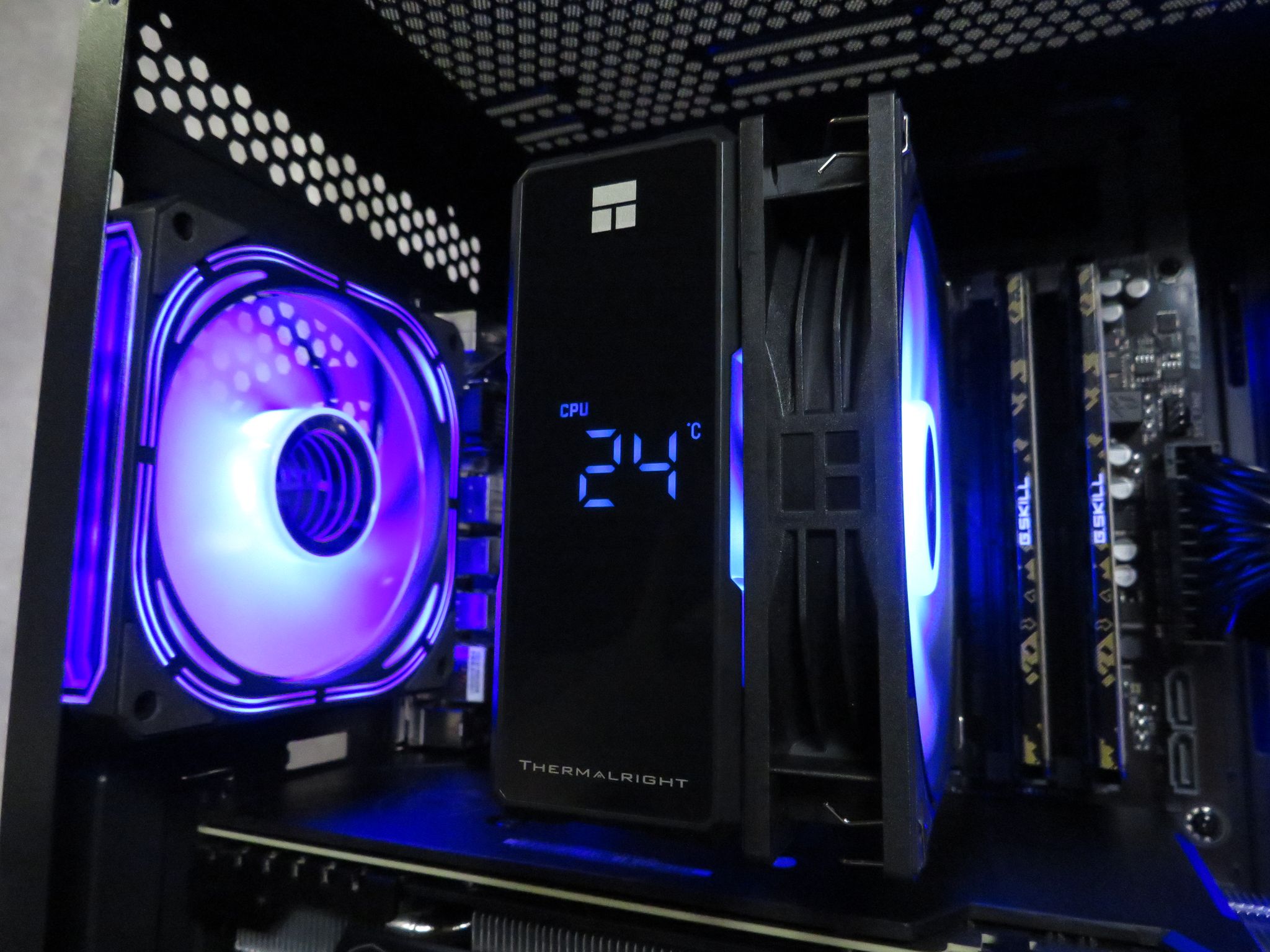 1440p GAMER: RTX 3070 + Ryzen 5 5500 + 1 TB NVME + 16 GB DDR4 at 3600 mhz