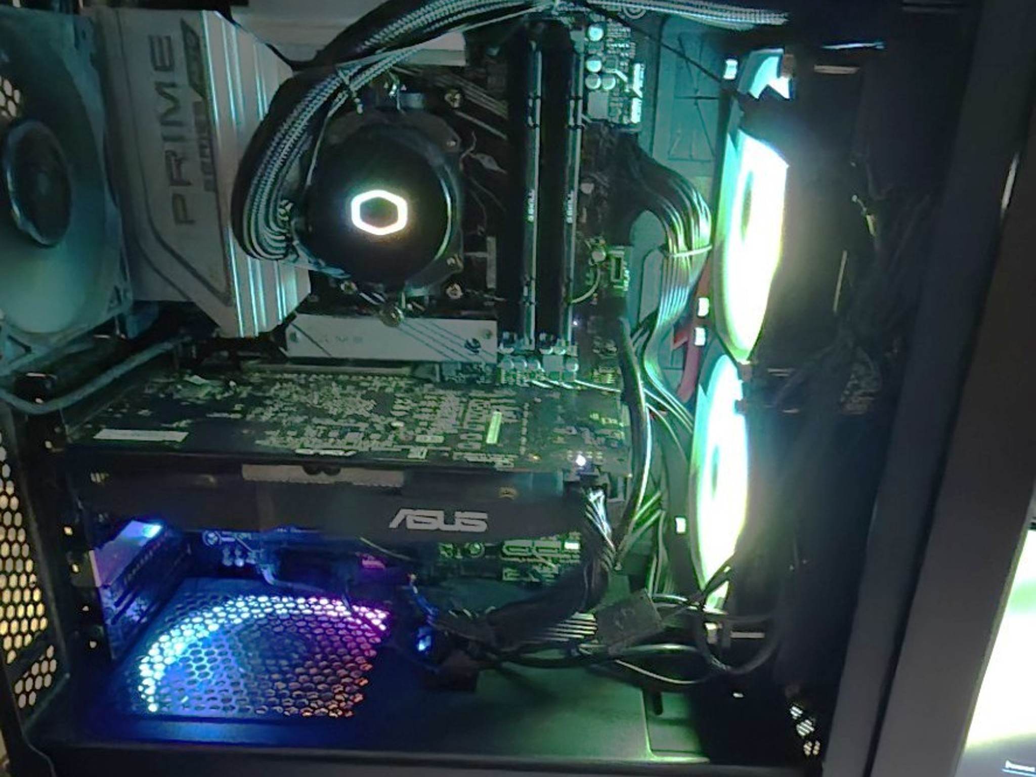 AMD Gaming PC Ryzen 7900X,Asus prime x670P, 32GB G.Skill Flare FX5 RAM, Asus AMD RX 580, AOI
