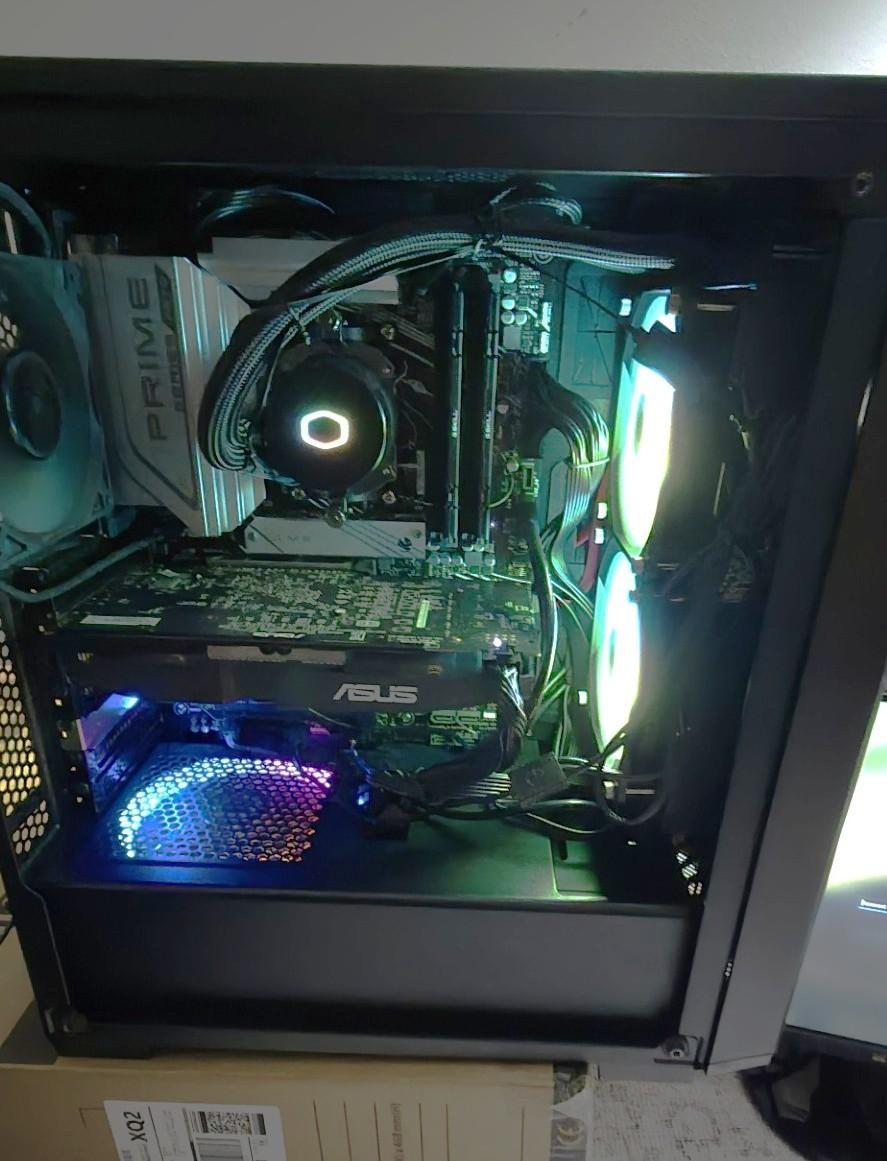 AMD Gaming PC Ryzen 7900X,Asus prime x670P, 32GB G.Skill Flare FX5 RAM, Asus AMD RX 580, AOI