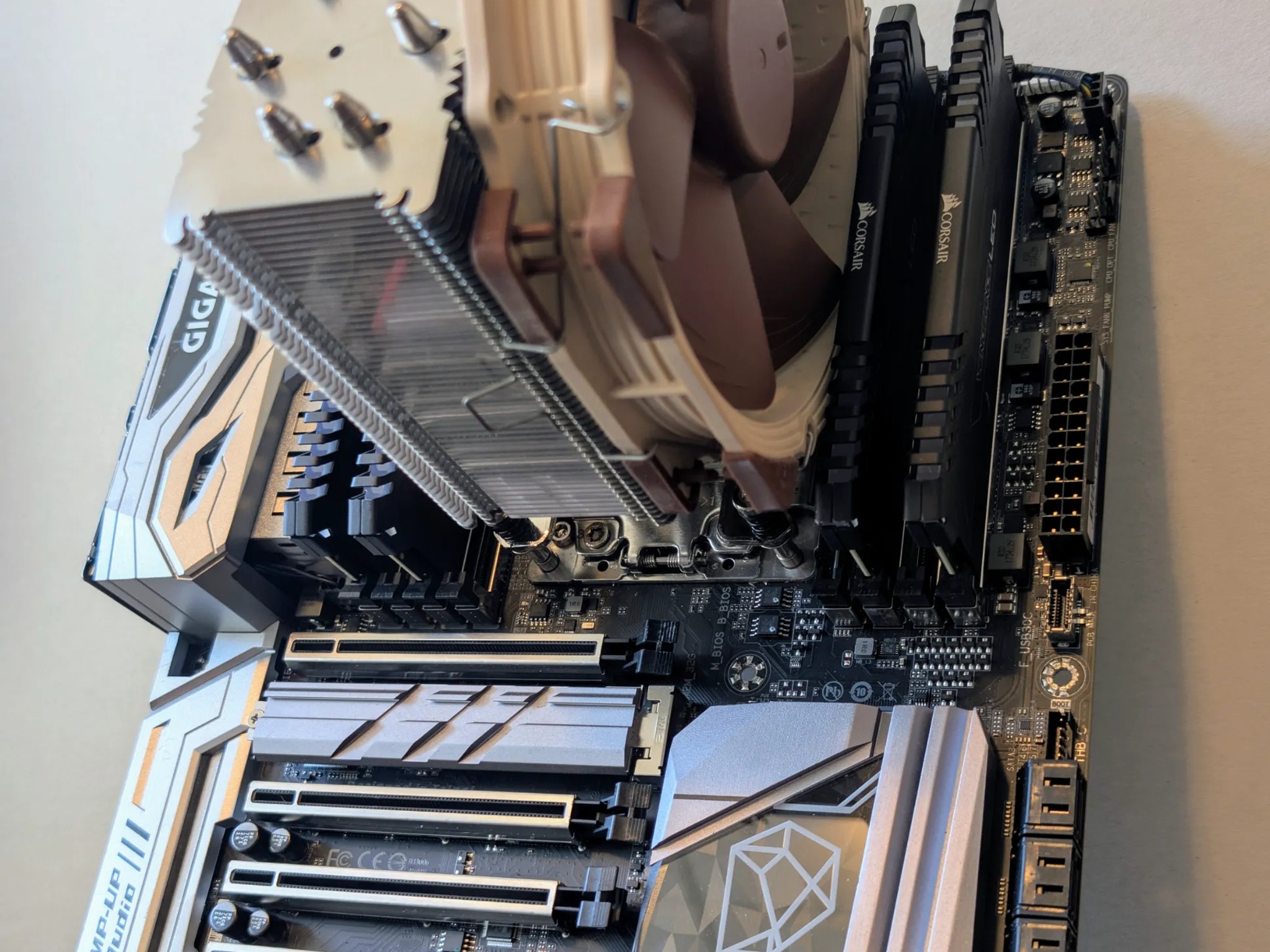 ⭐Bundle⭐Gigabyte X399 Designare Threadripper 1950X 64GB RAM