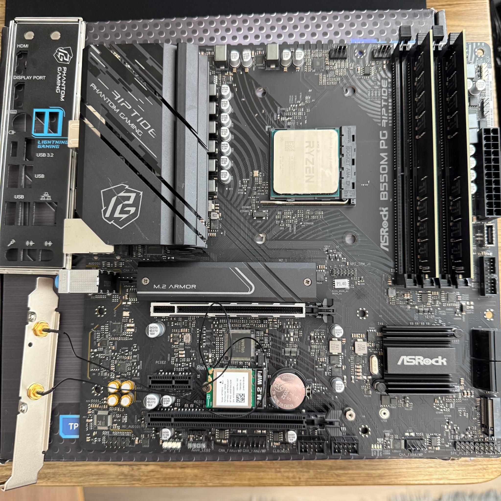 B550 - 32GB RAM - Ryzen 9 3900x - WIFI & Bluetooth