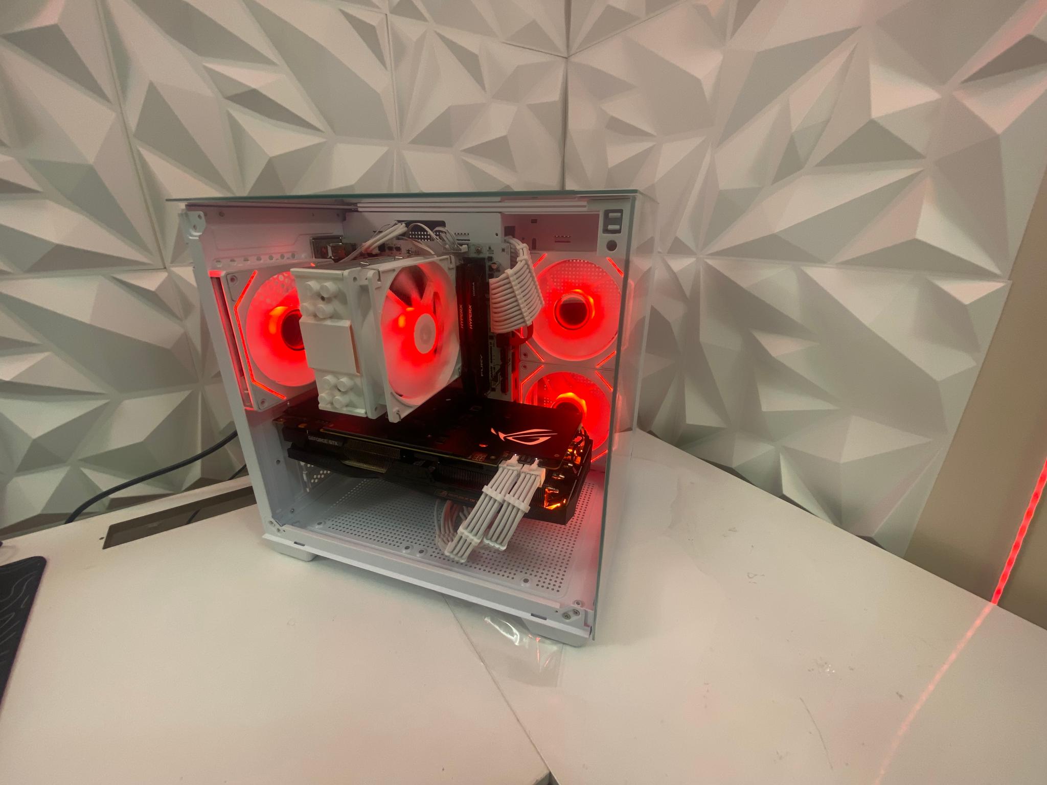 💘 💘 White Elite Build – Ryzen 7 2700 + GTX 1080 Ti 11GB | 1080p/1440p High FPS Ready