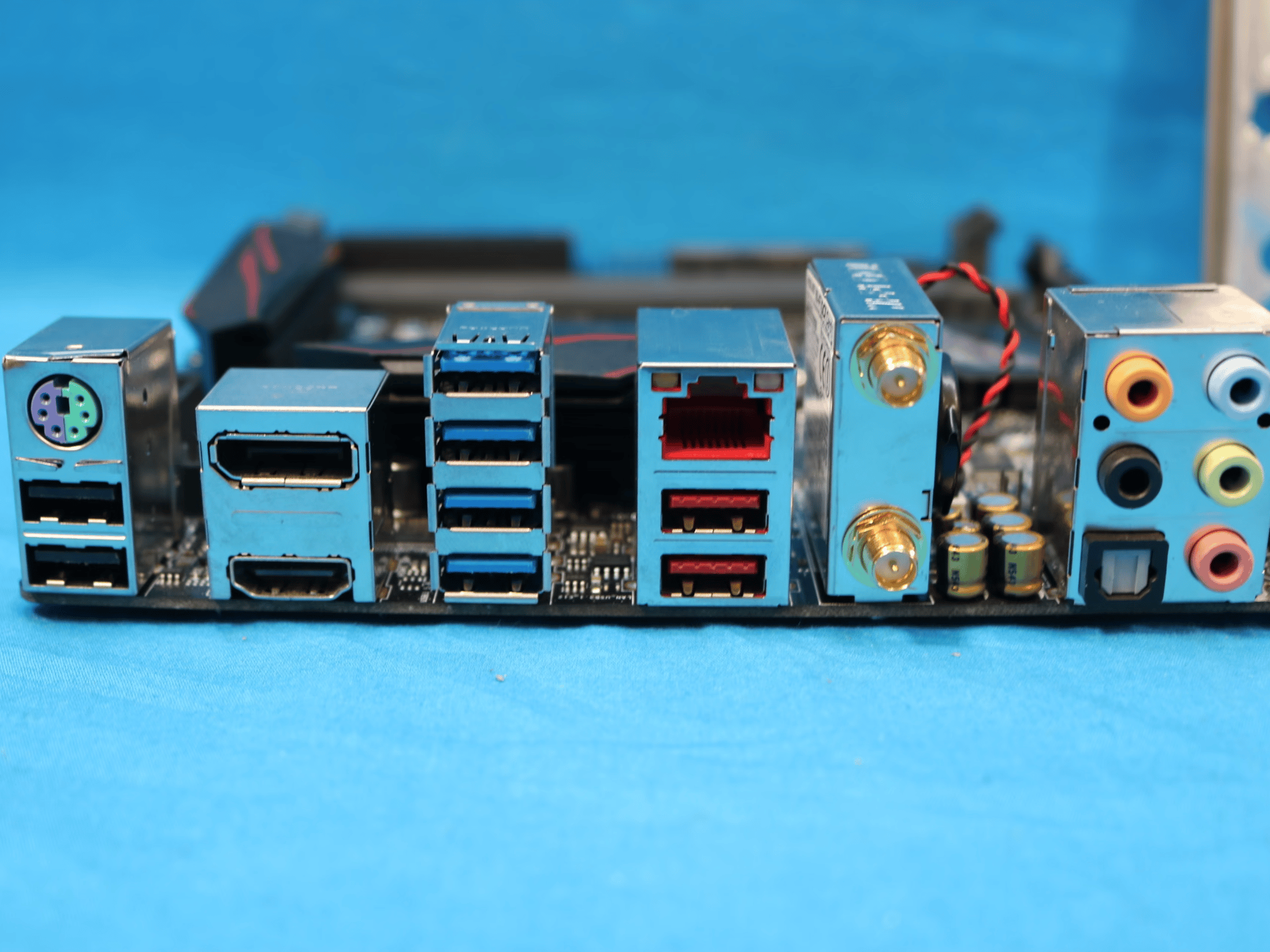 *Updated BIOS* Asus Z170I Pro Gaming Intel LGA1141/Socket H4 DDR4 mini-ITX Desktop Motherboard & I/O
