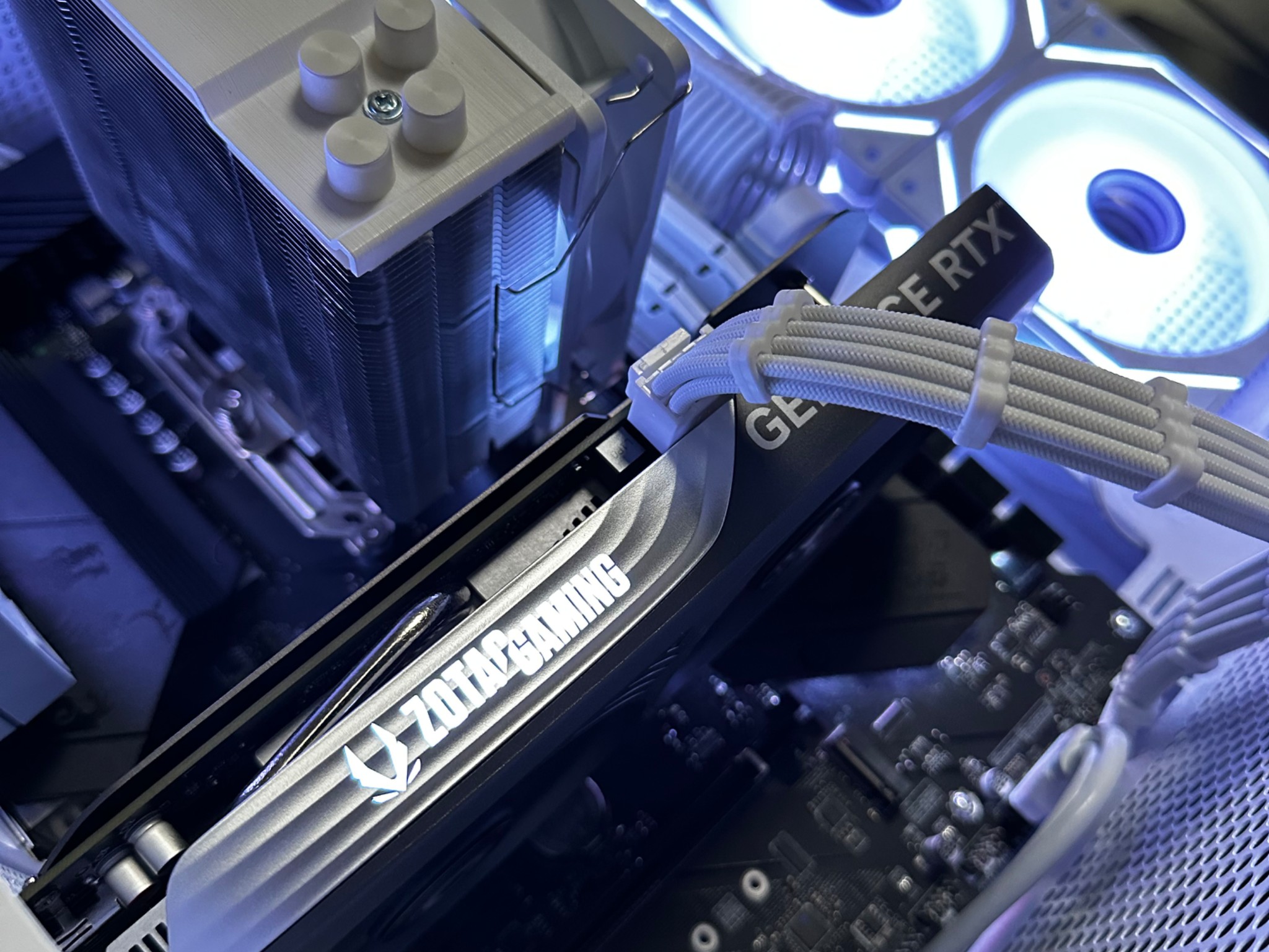 Gaming PC | RTX 4060 | Ryzen 5 5600x | 32GB Ram | RGB | WIFI