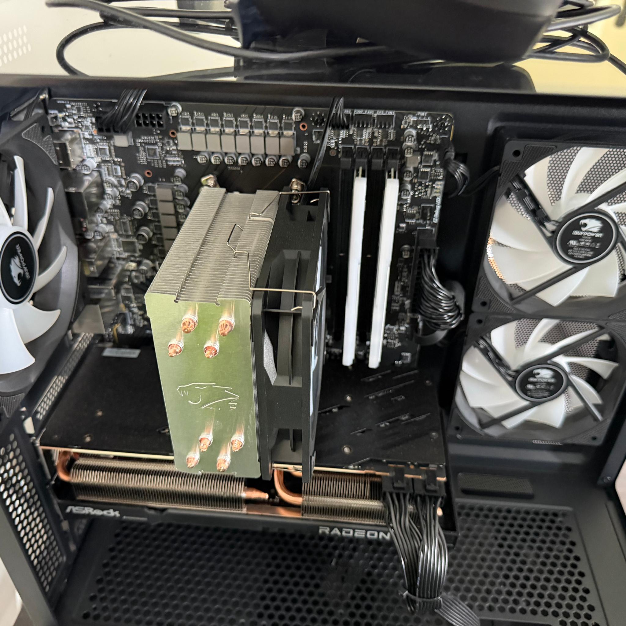 🔥 FAST 1440P GAMING PC – RX 7700 XT / Ryzen 7 / 32GB DDR5 🔥