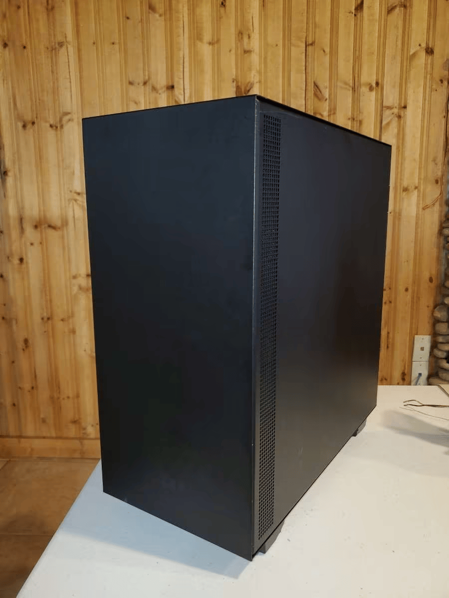 “The Marauder” Rtx 2070, Ryzen 3700x Gaming Pc for a Pal