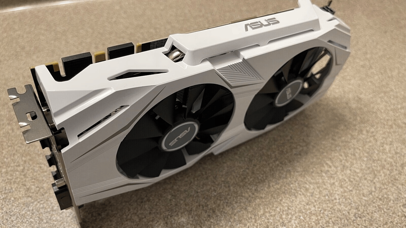 Asus GTX 1070 Dual 8G OC