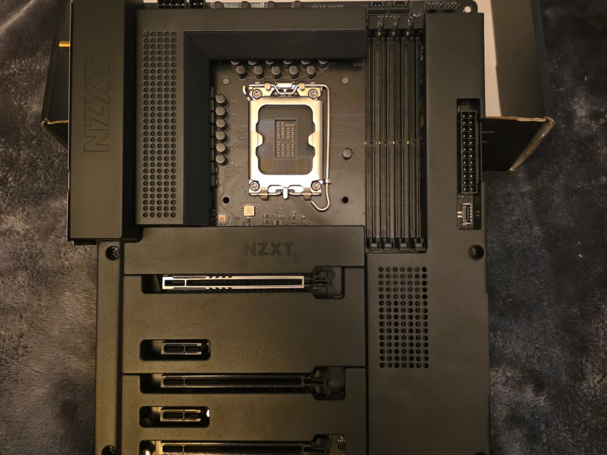 NZXT N7-Z79XT-B1 Intel LGA 1700 Z790 ATX Desktop Motherboard Black
