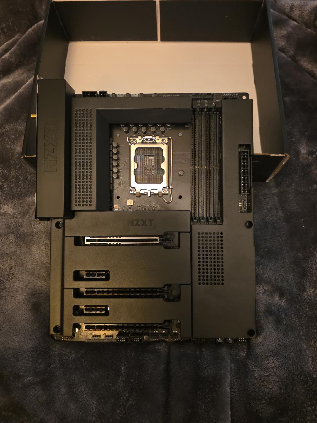 NZXT N7-Z79XT-B1 Intel LGA 1700 Z790 ATX Desktop Motherboard Black