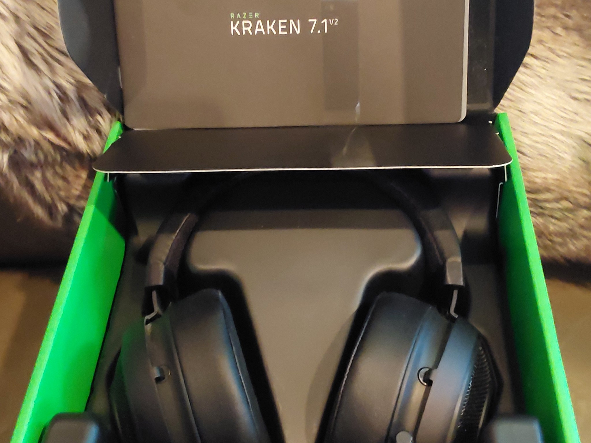 RAZER KRAKEN 7.1 v2 USB RGB GAMING HEADSET