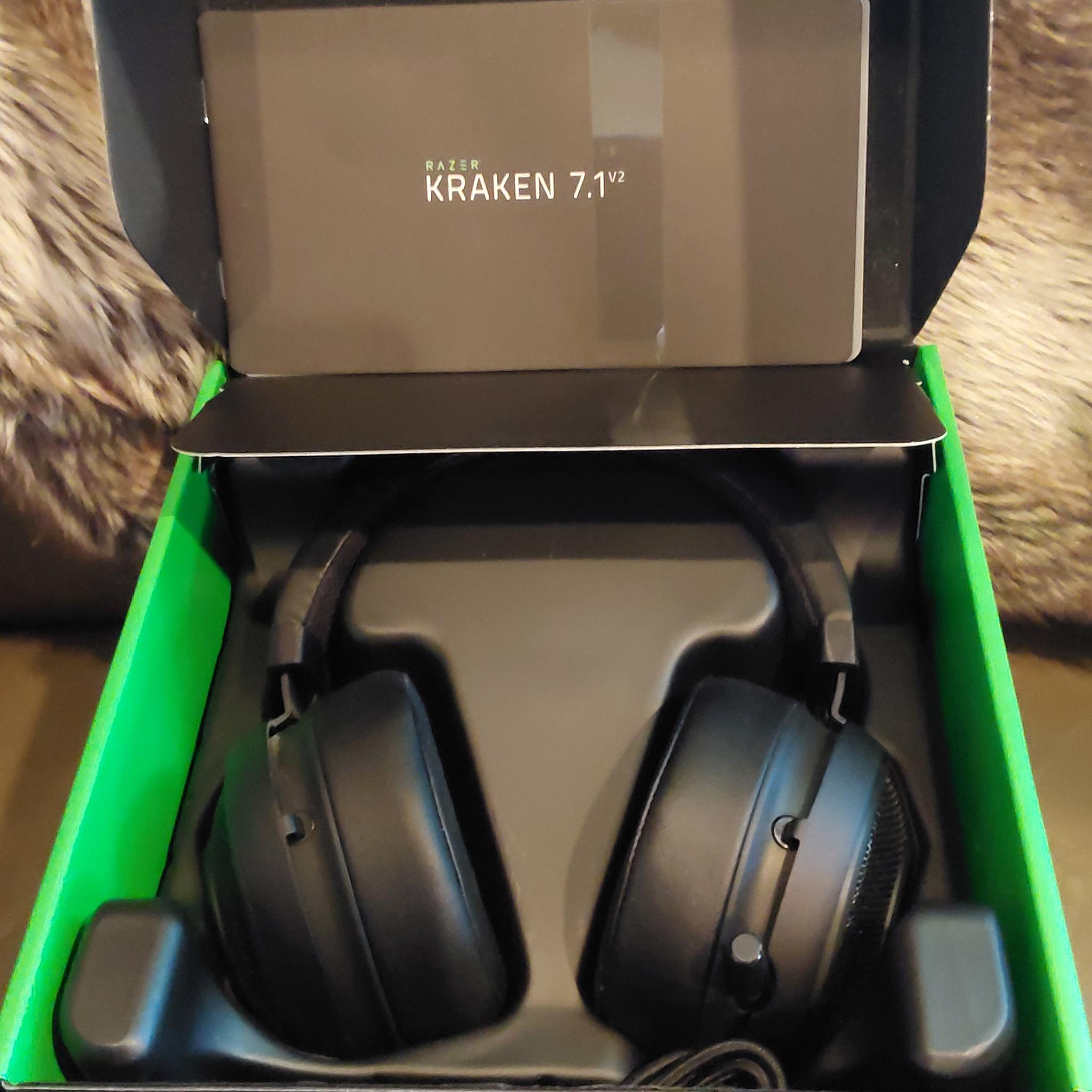 RAZER KRAKEN 7.1 v2 USB RGB GAMING HEADSET
