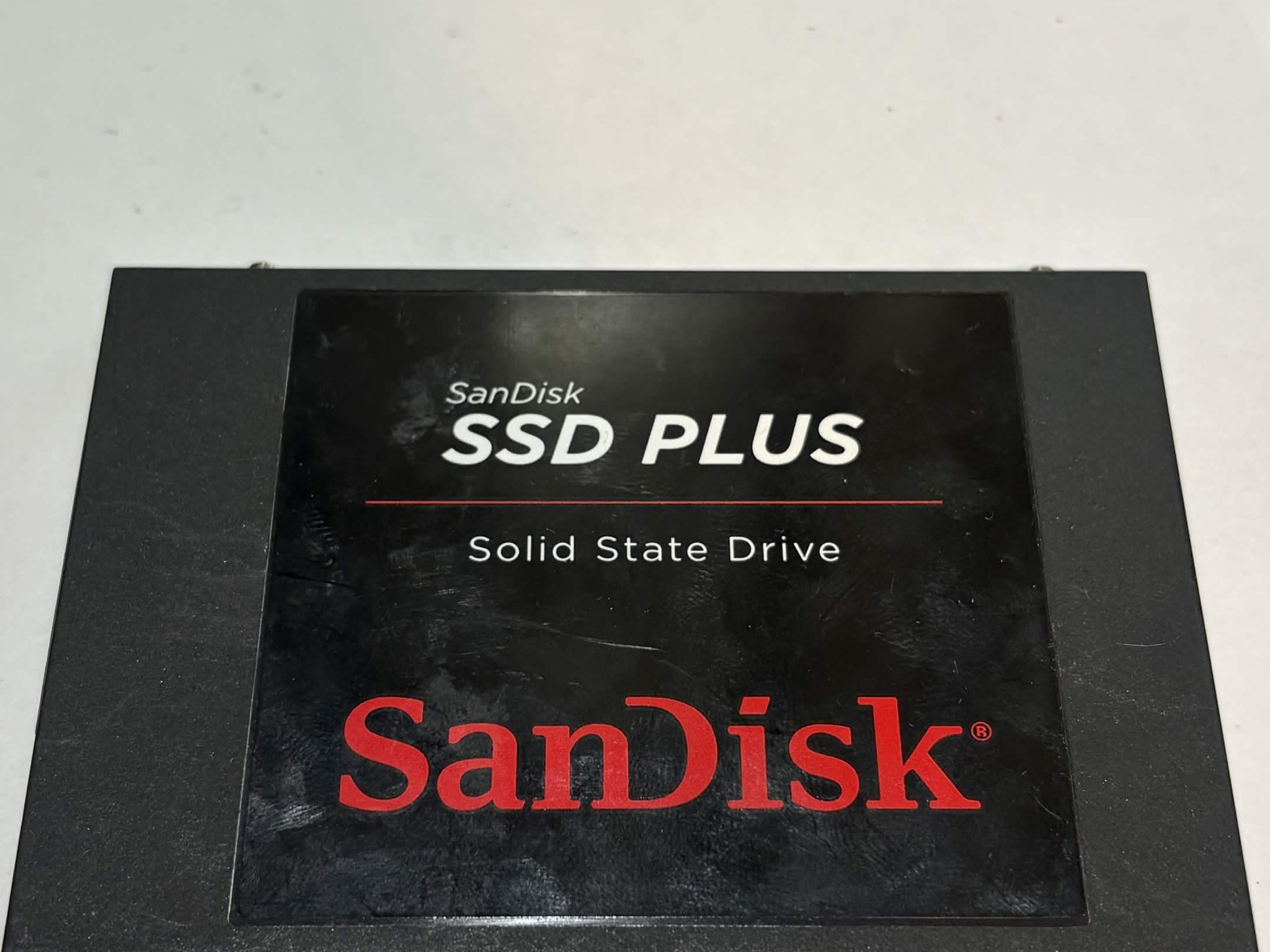 SanDisk SSD Plus 240GB 2.5” SATA SSD Tested Working (NM)