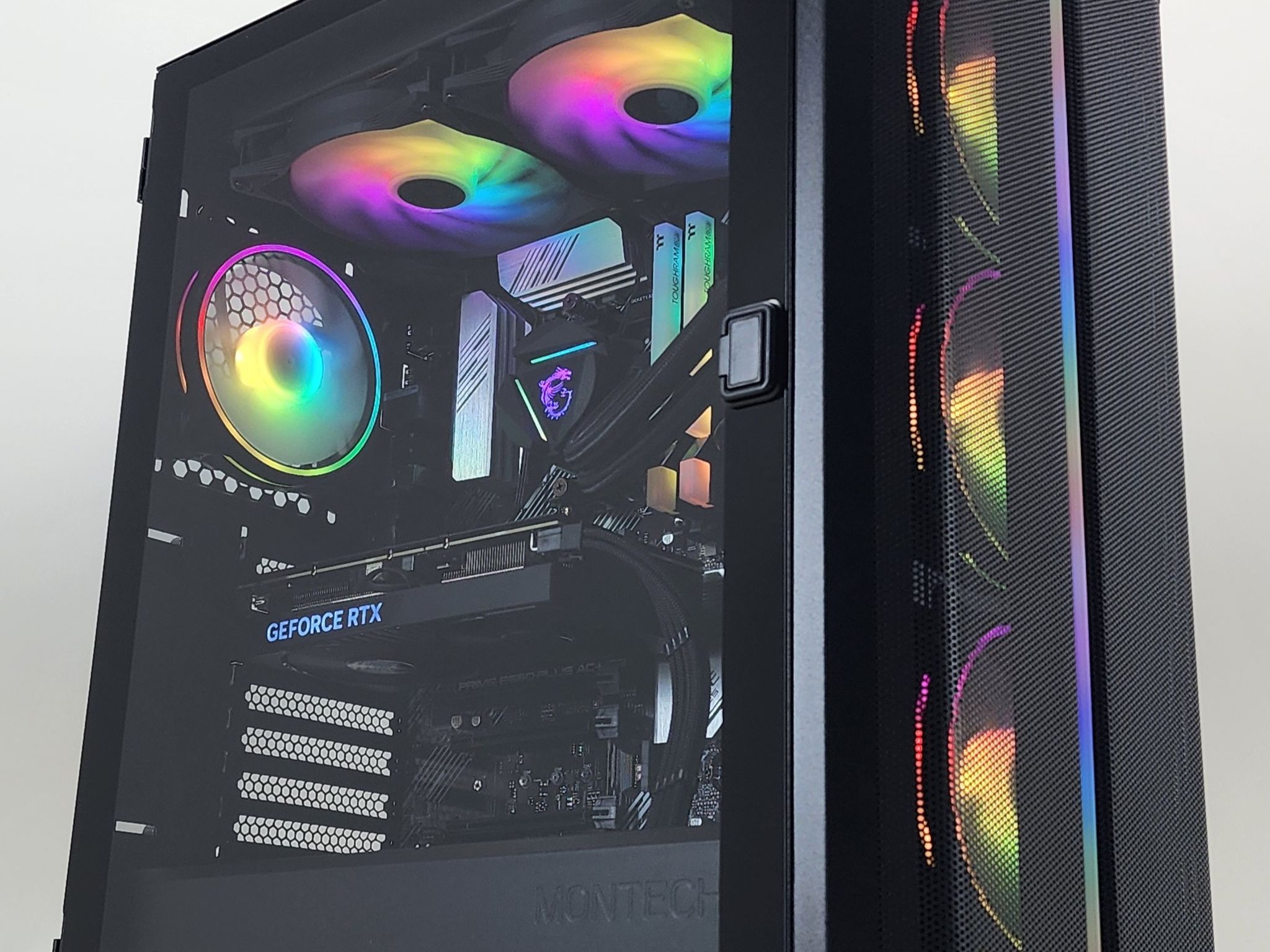 Gaming PC Ryzen 7 5700X3D 16GB RAM 1TB SSD RTX 4060 Ti 8GB Windows 11 PC