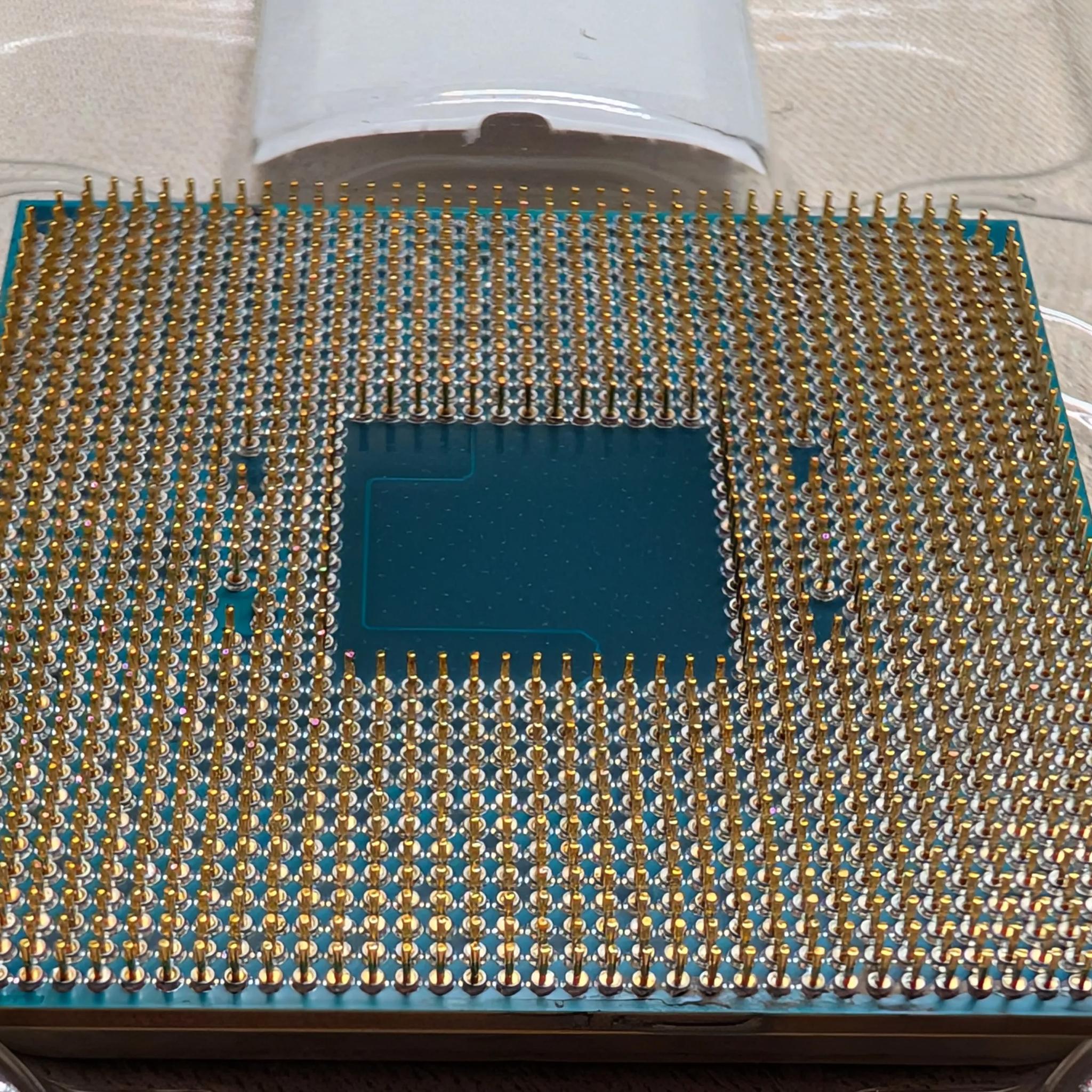 Ryzen 2200G!