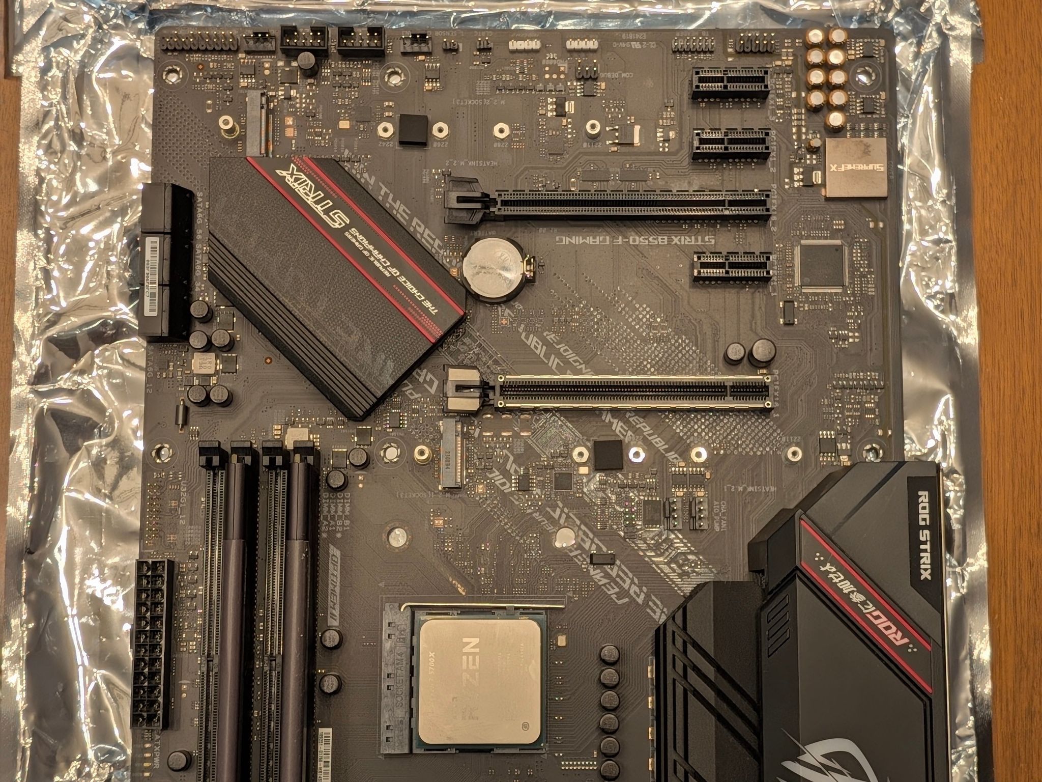 Asus B550 F Gaming Motherboard Ryzen 7 5700X 16GB ddr4 Ram