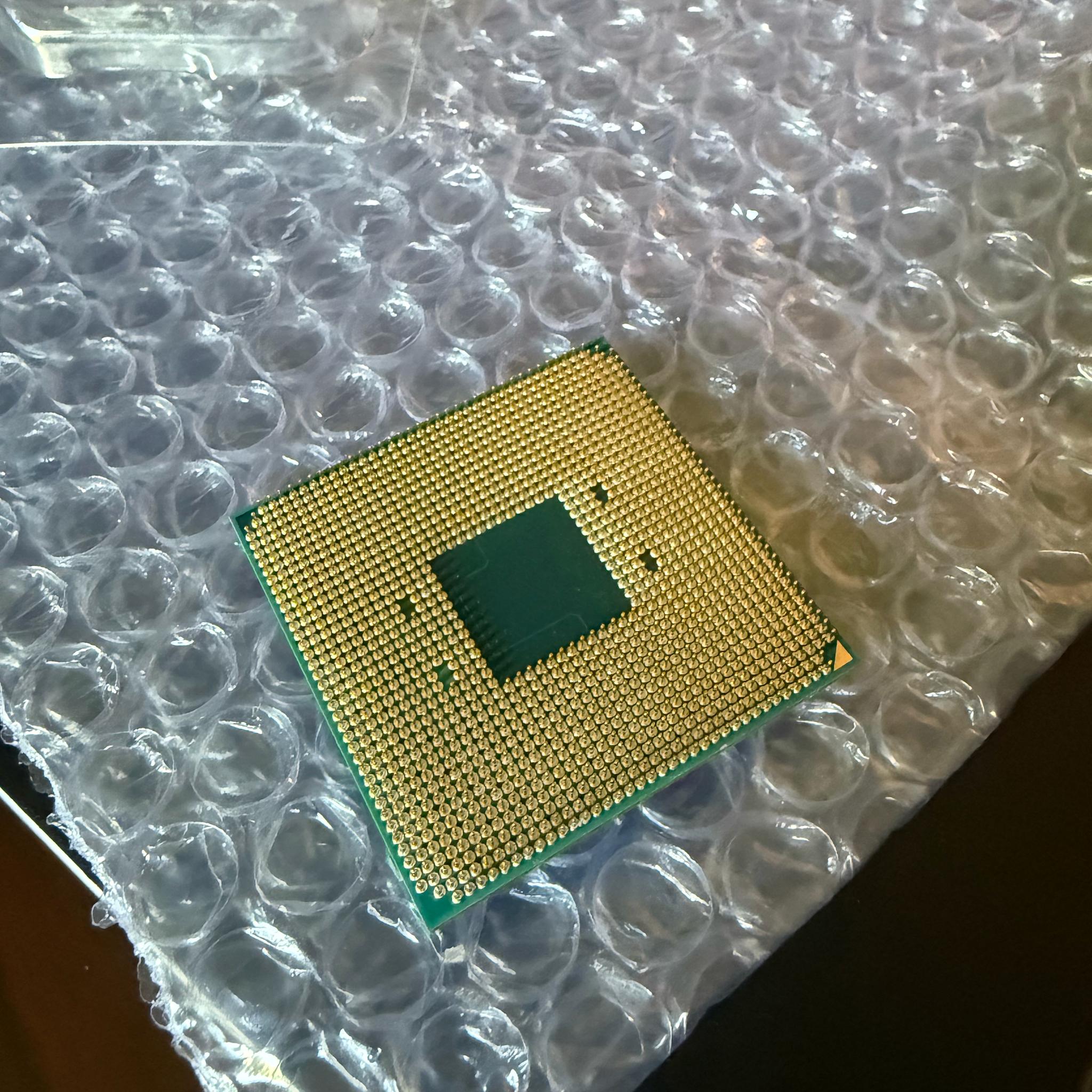 AMD Ryzen 5 3400G