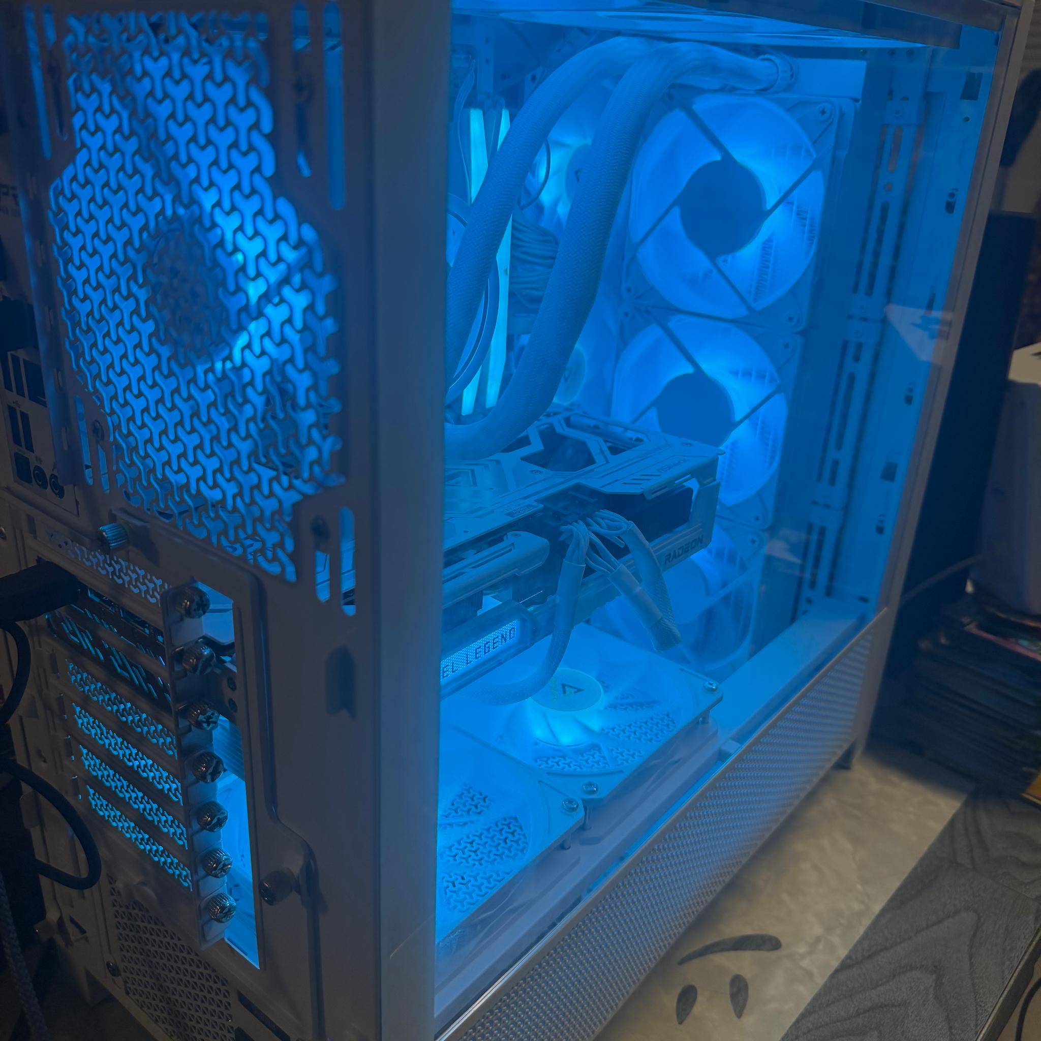 Blizzard | 9070xt | 7800X3d | 32gb ddr5 | 2tb nvme