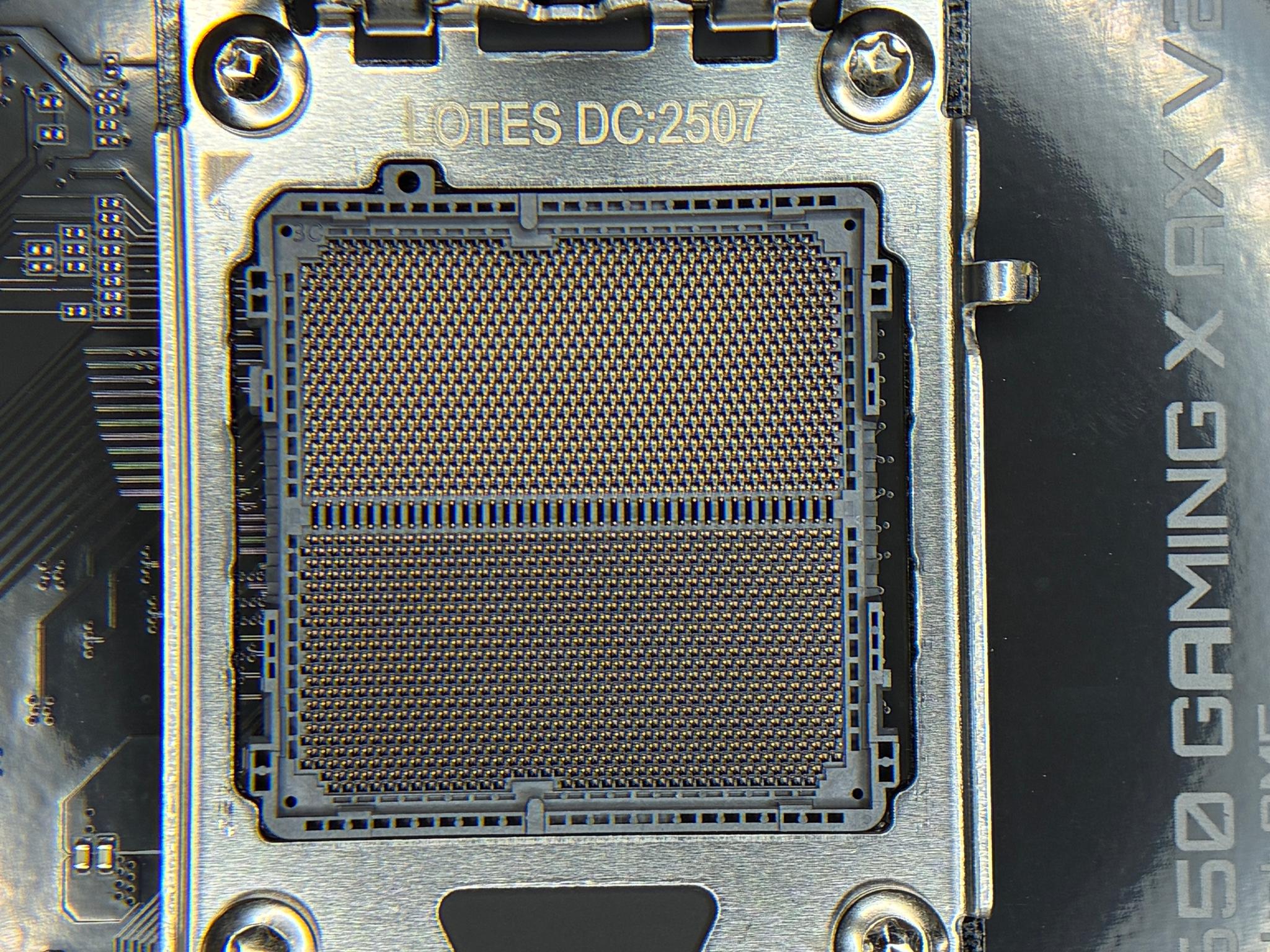 GIGABYTE B650 GAMING X AX V2 - Image 2