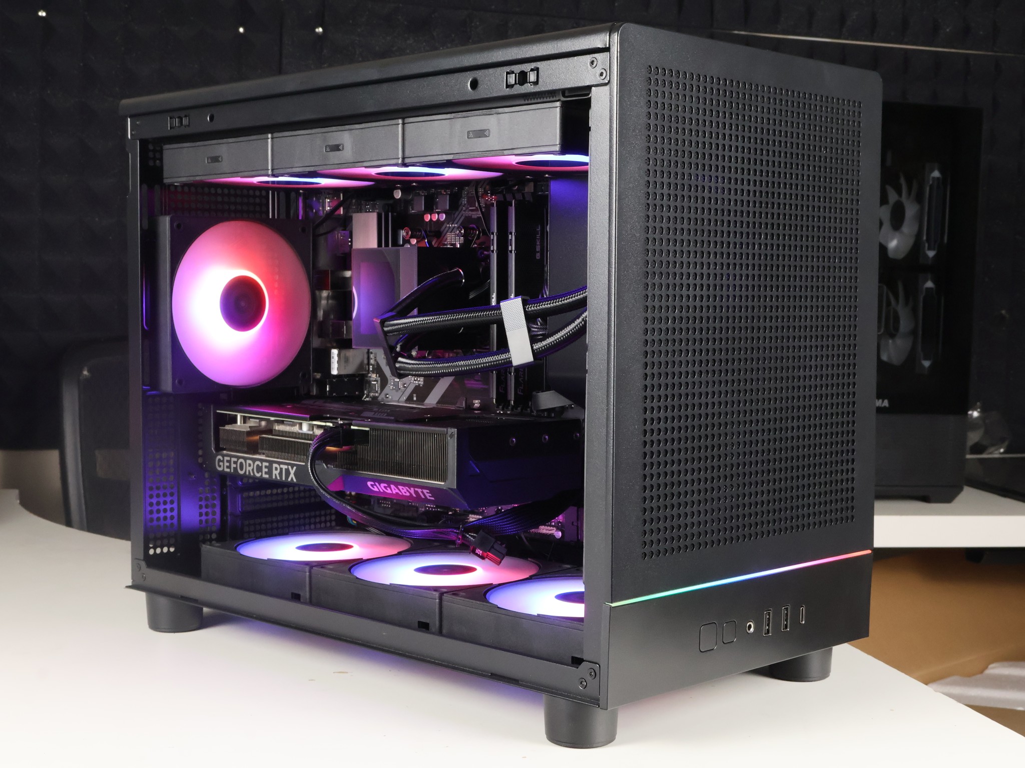 ⚫ Ryzen 5 7600X/RTX 4070 12GB Gaming/Streaming PC ⚫