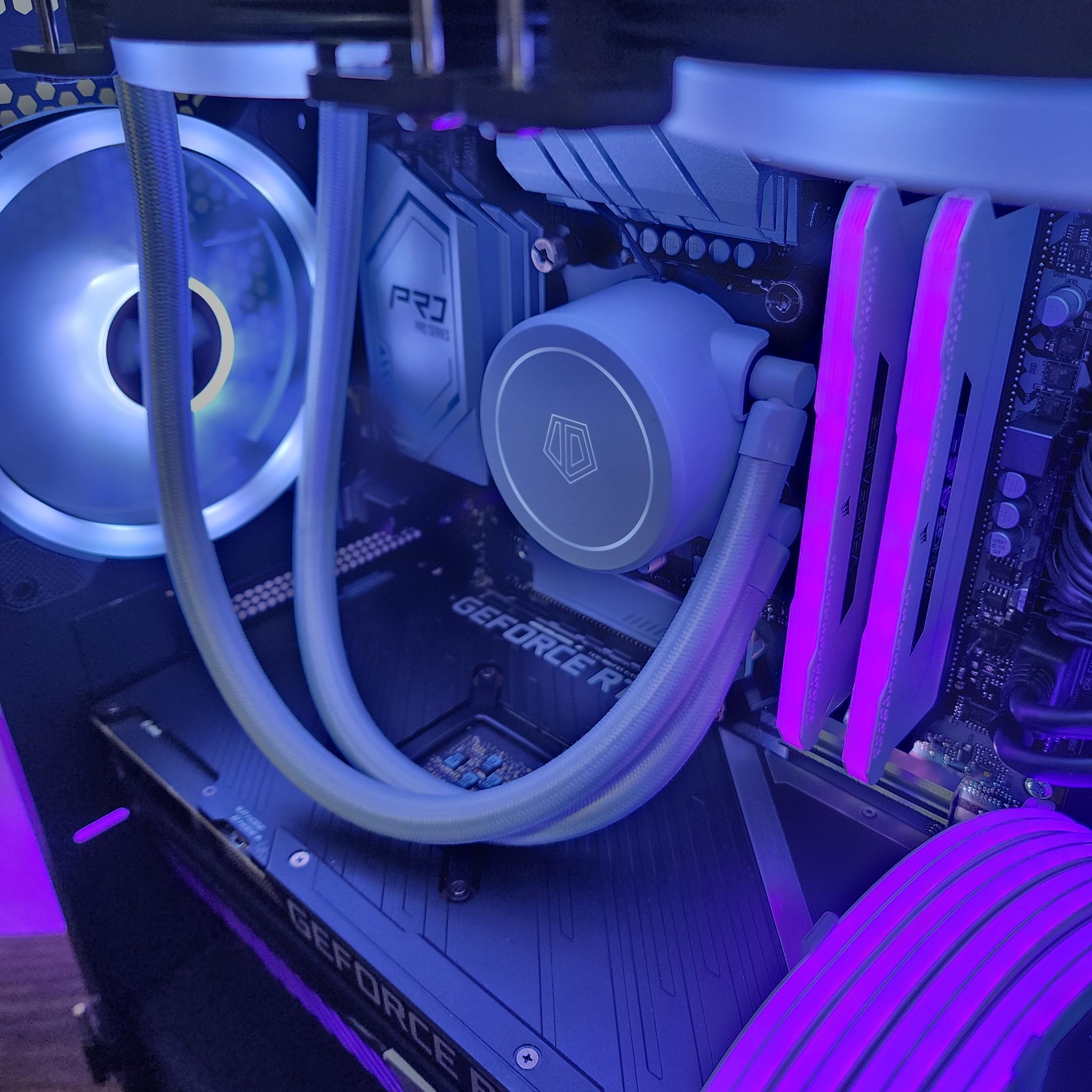 🤍💜💙 ROG RTX 3070 // Intel Core i7 10700 // Corsair Vengeance 32GB 3600MHz // Kingston 1TB NVMe