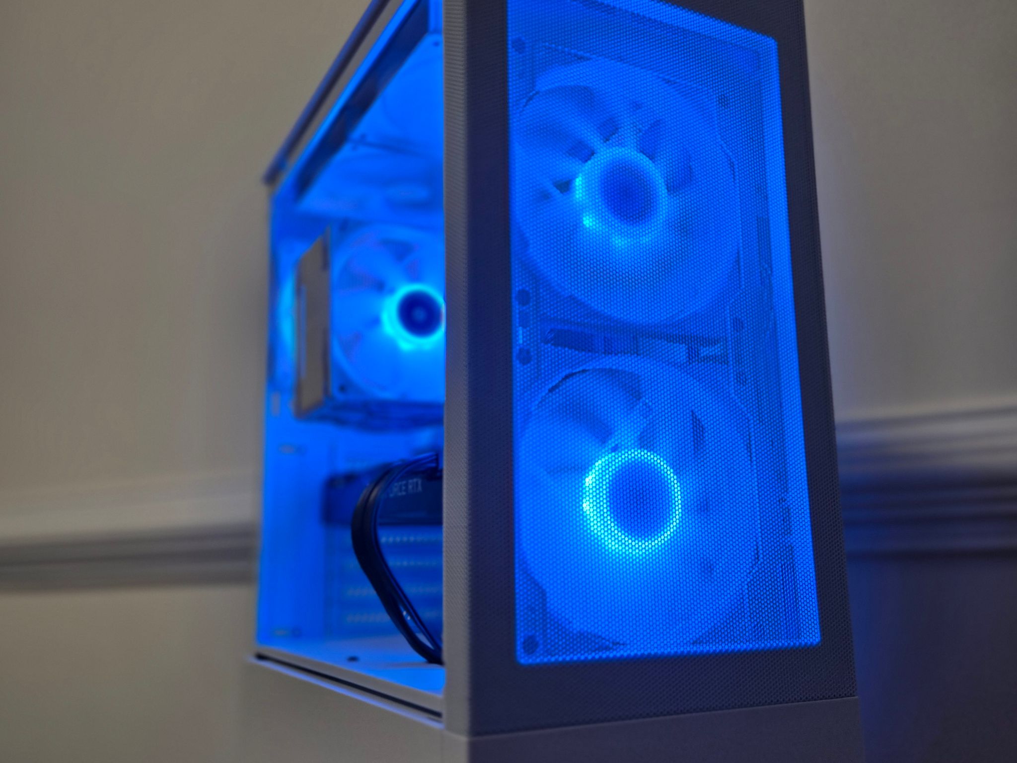 RTX 2080 Ti 11gb Vram | i9 9900K | 16gb DDR4 | 1.5Tb Storage