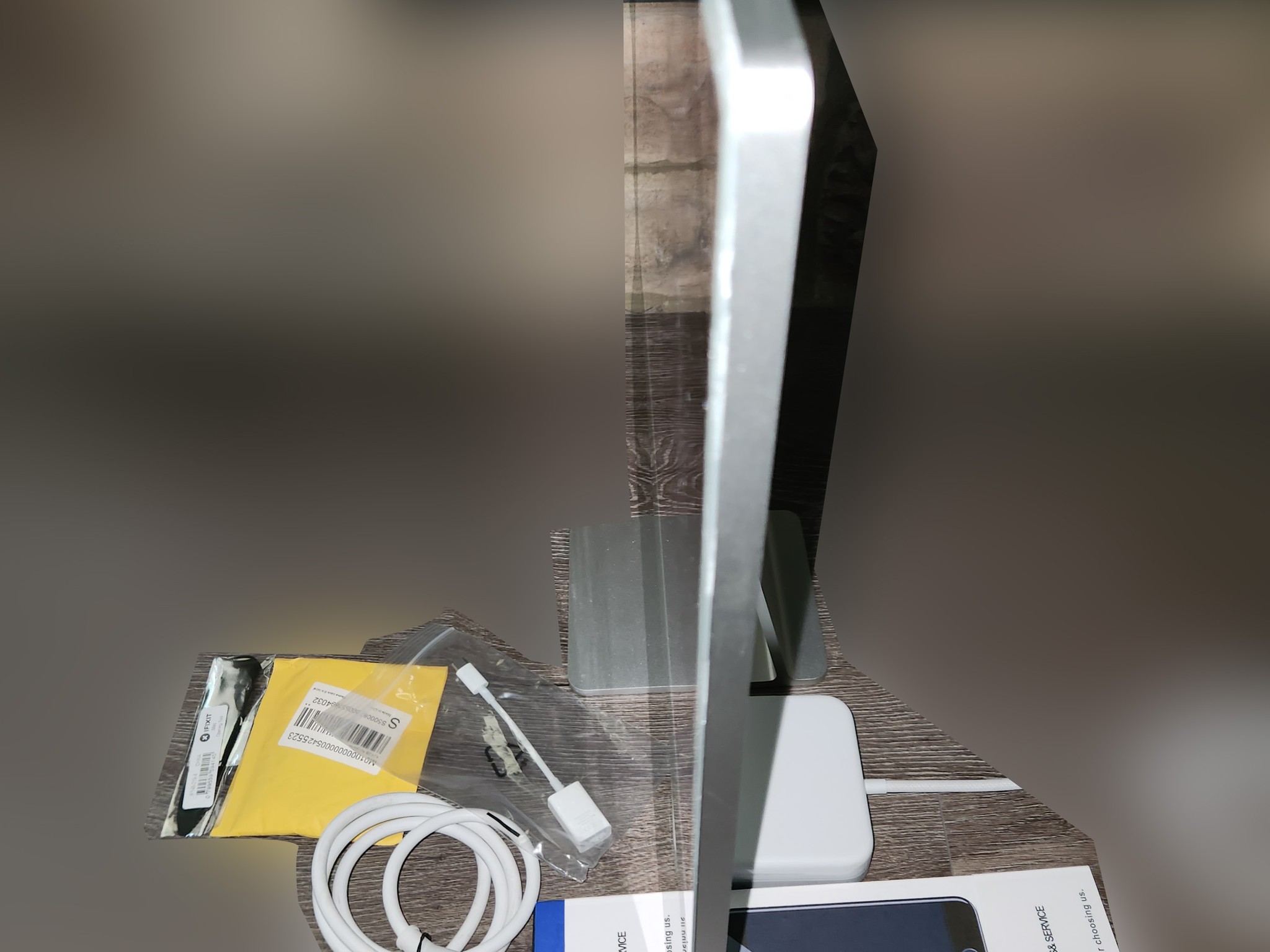 iMac 24" desktop computer damaged screen